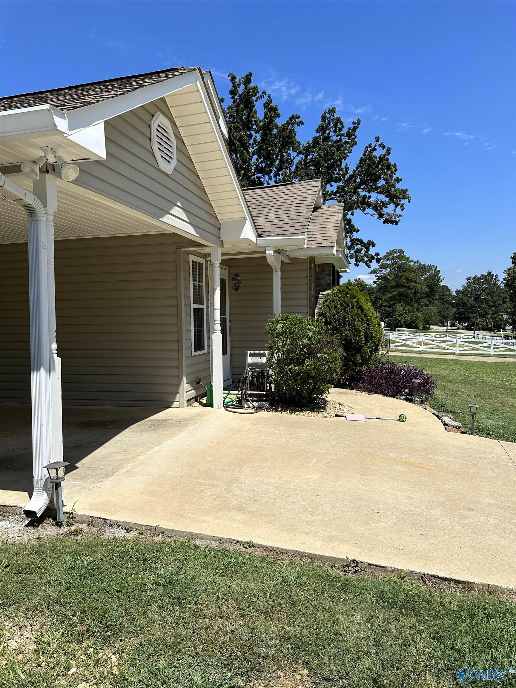 213 Southview Avenue