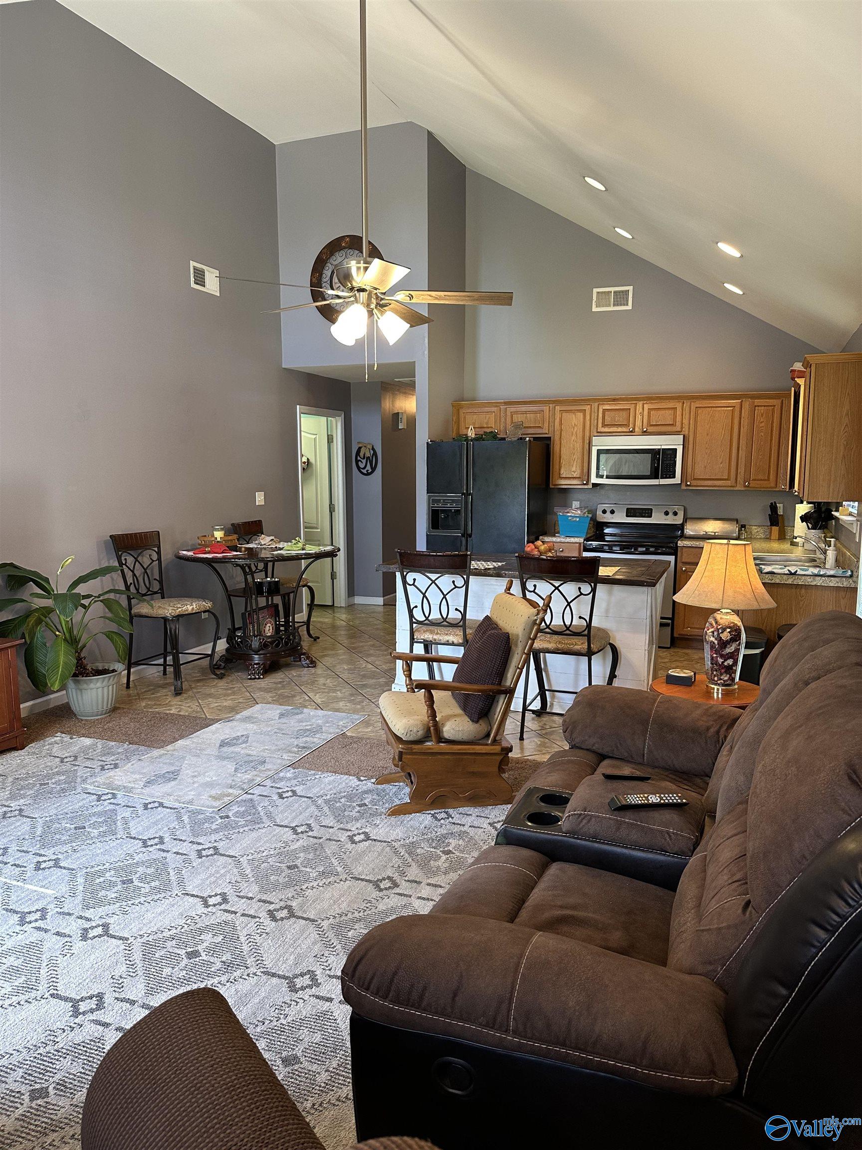 213 Southview Avenue