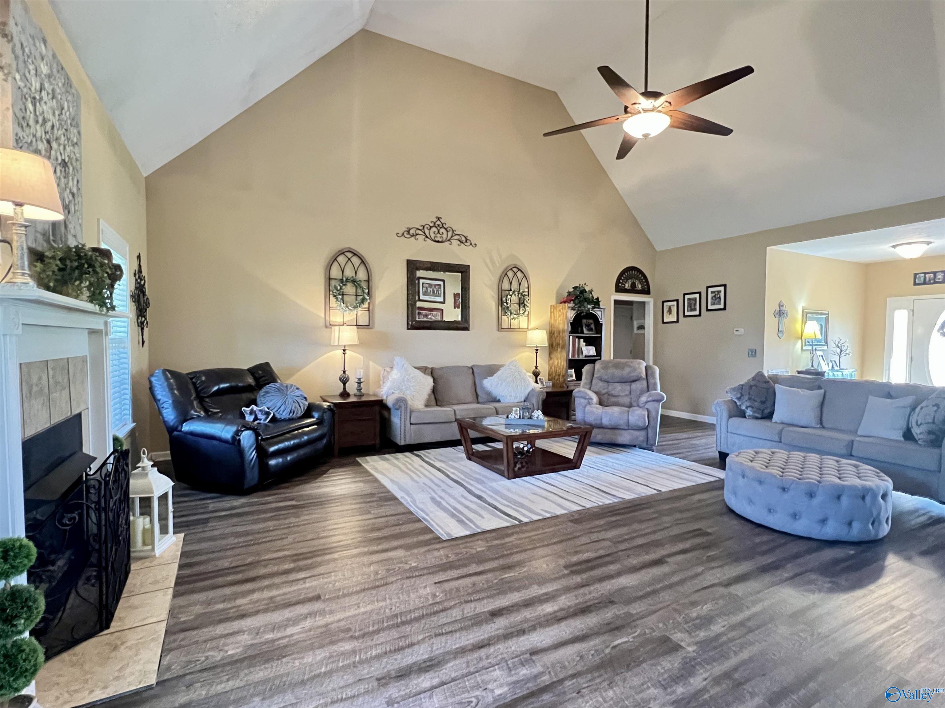 1009 Rabbittown Road