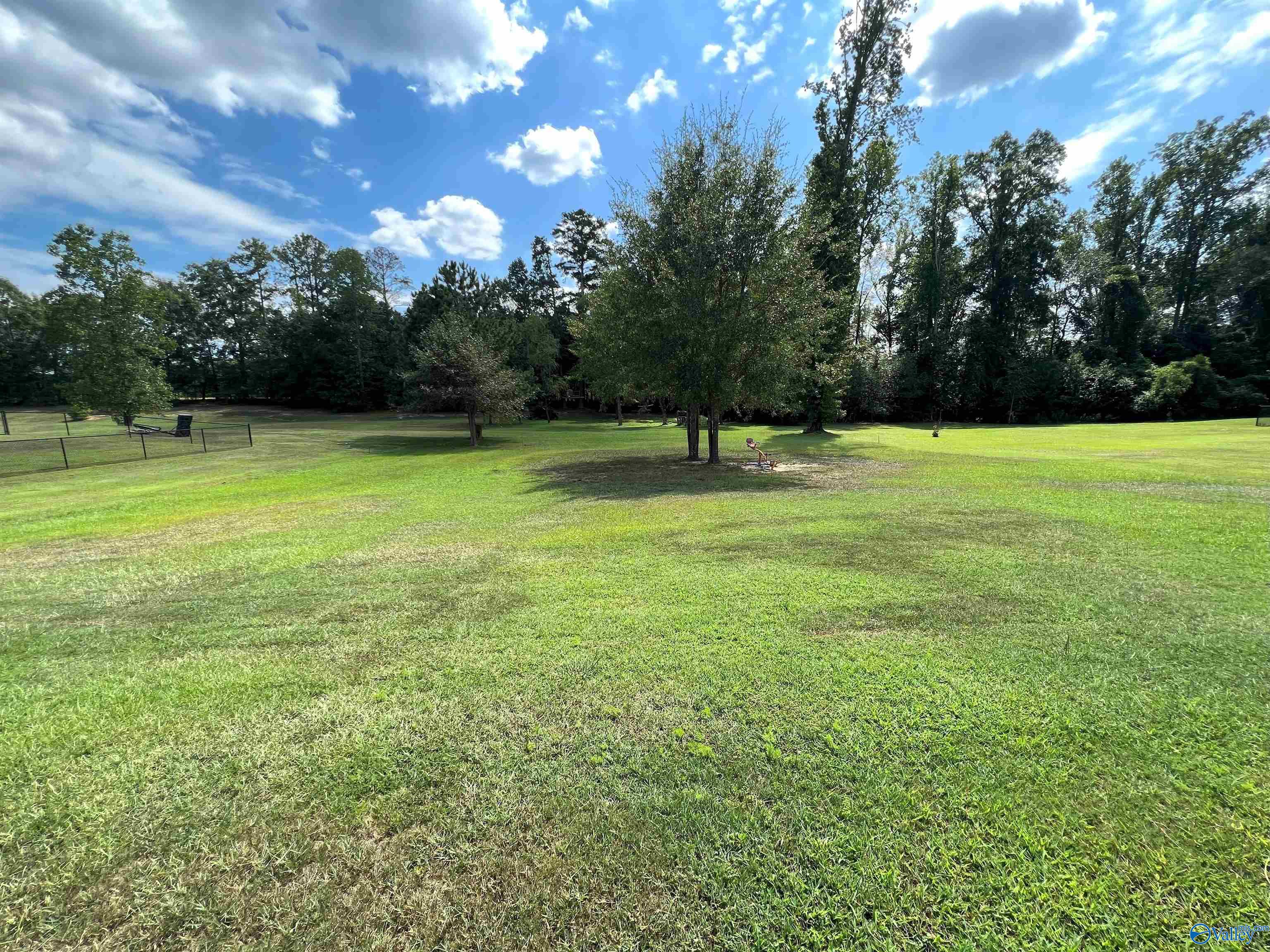 435 Creekside Circle