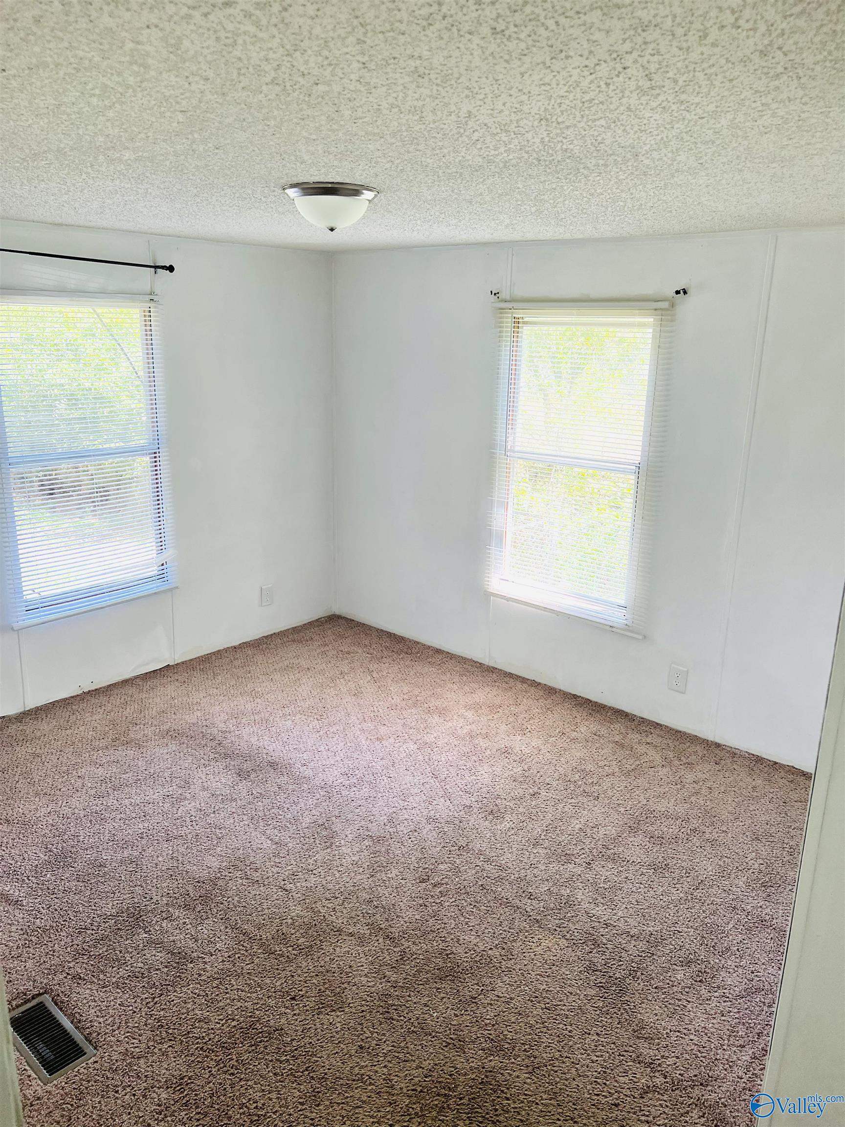 604 Fayette Street SE