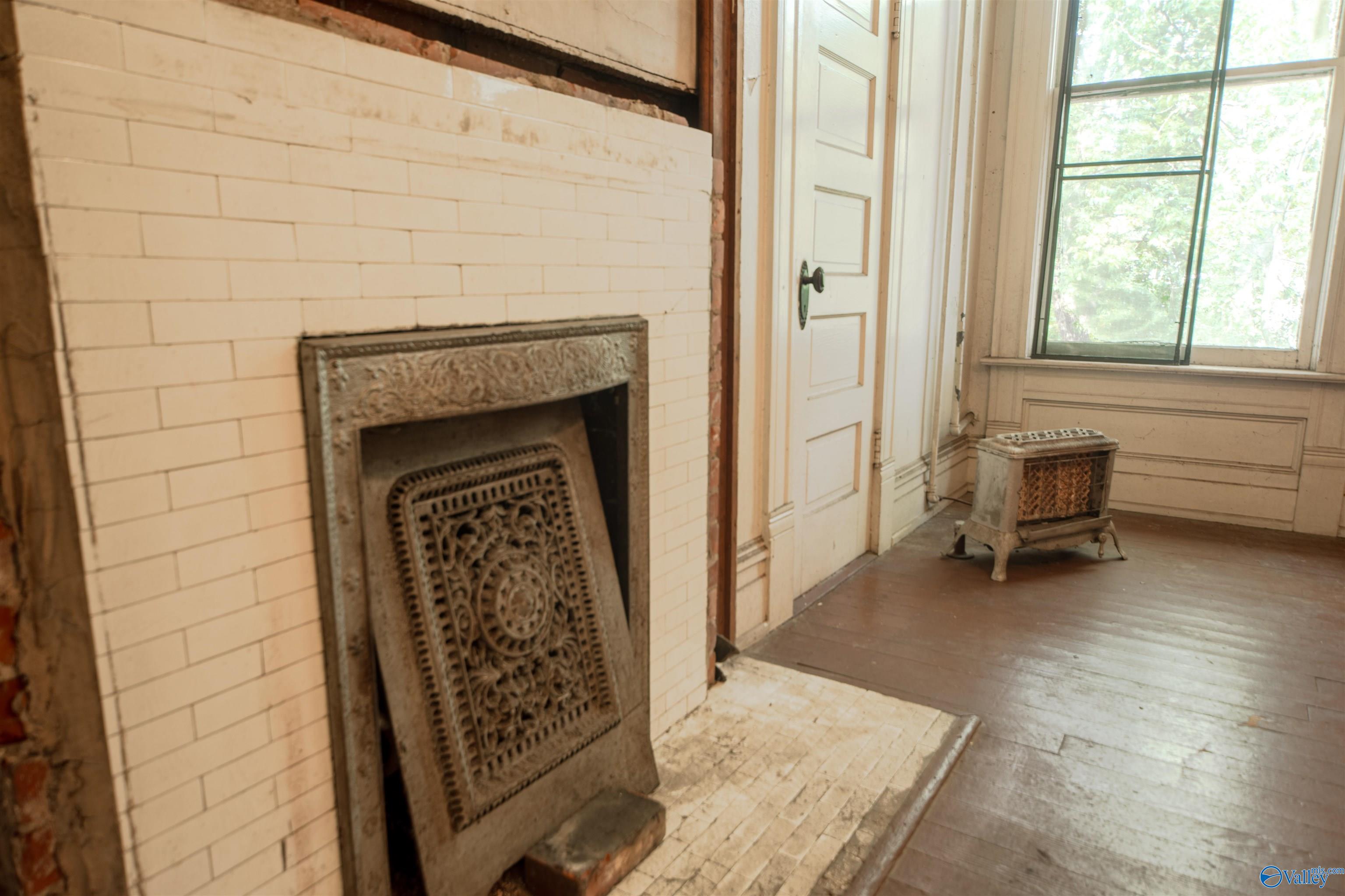 505 Hughes Avenue NE