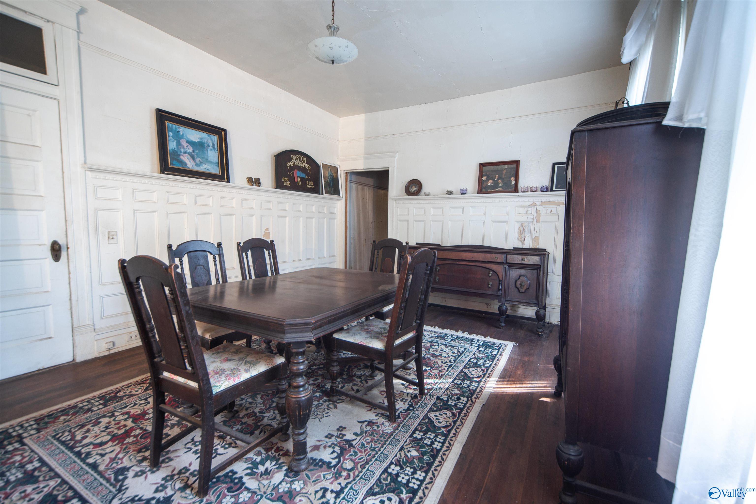 505 Hughes Avenue NE