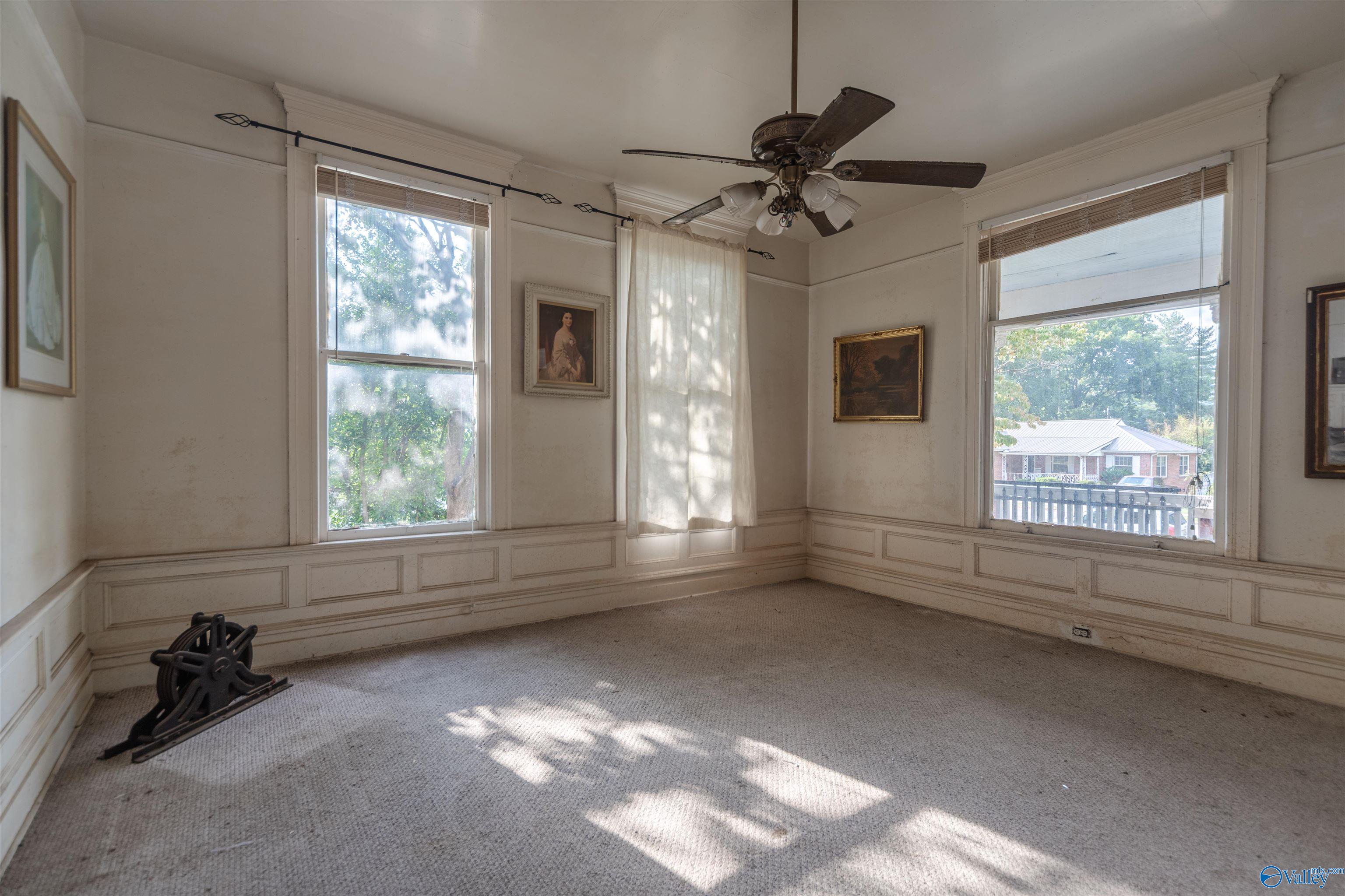 505 Hughes Avenue NE