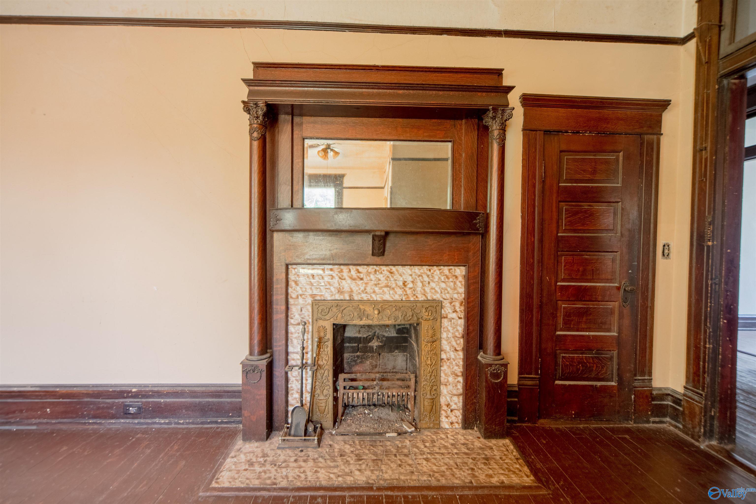 505 Hughes Avenue NE