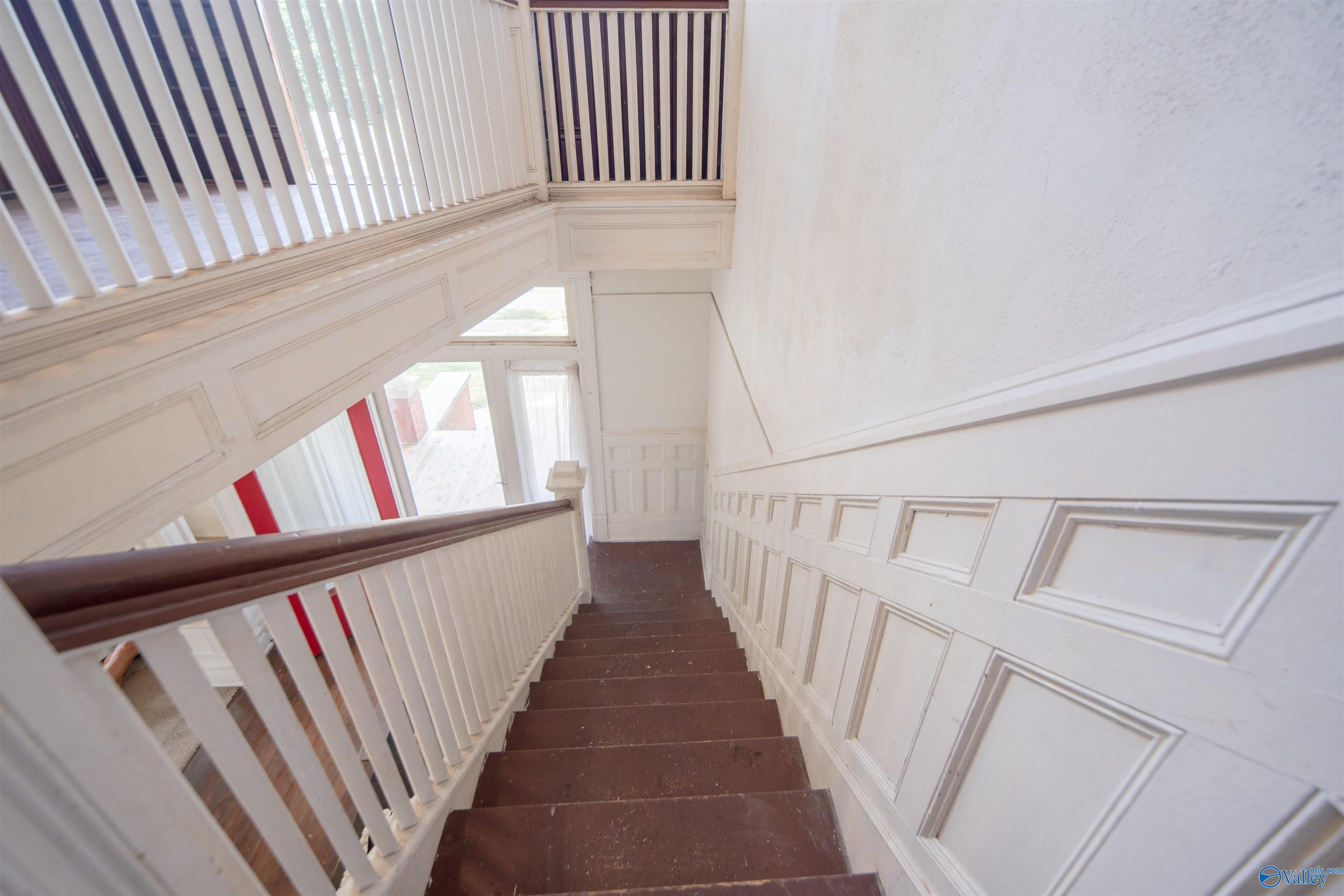 505 Hughes Avenue NE