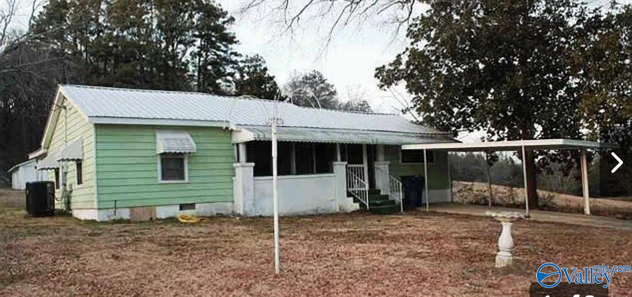 1151 SW Clanton Street