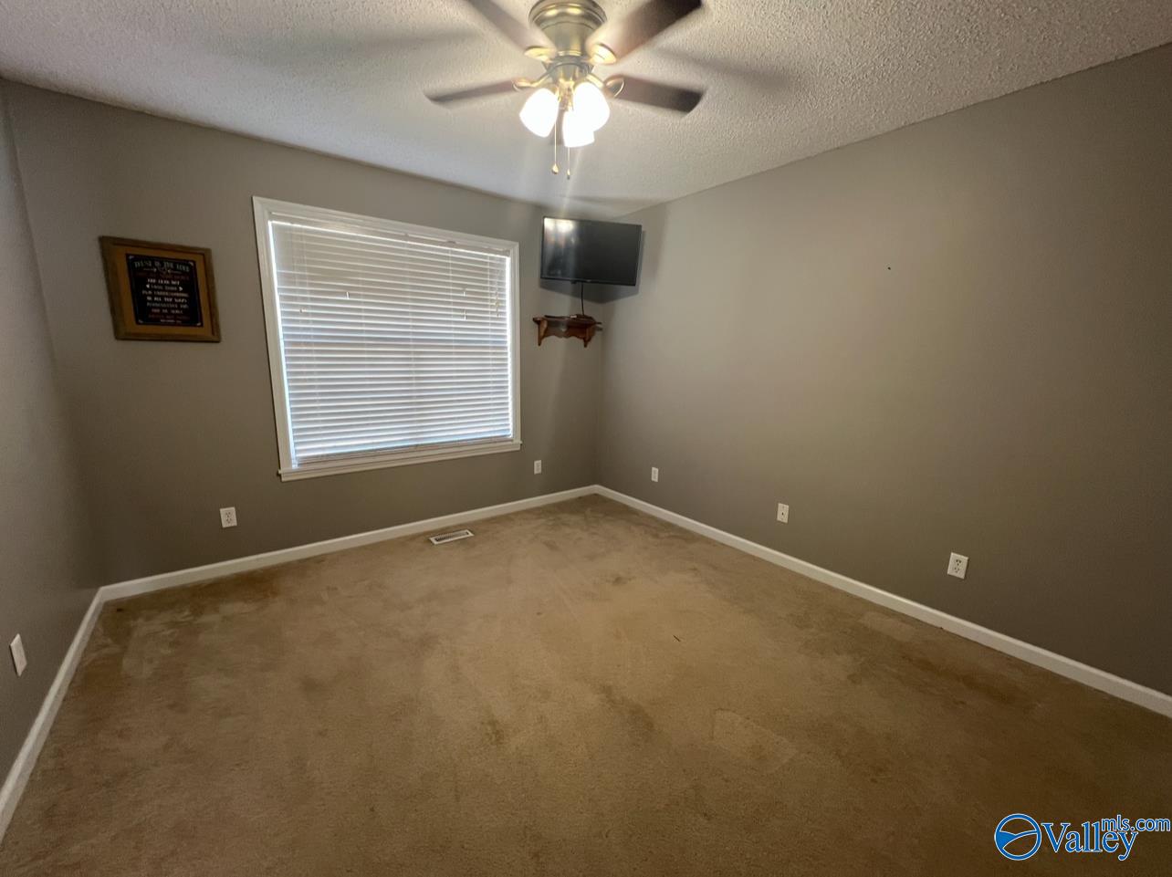 6120 Riveroak Drive S