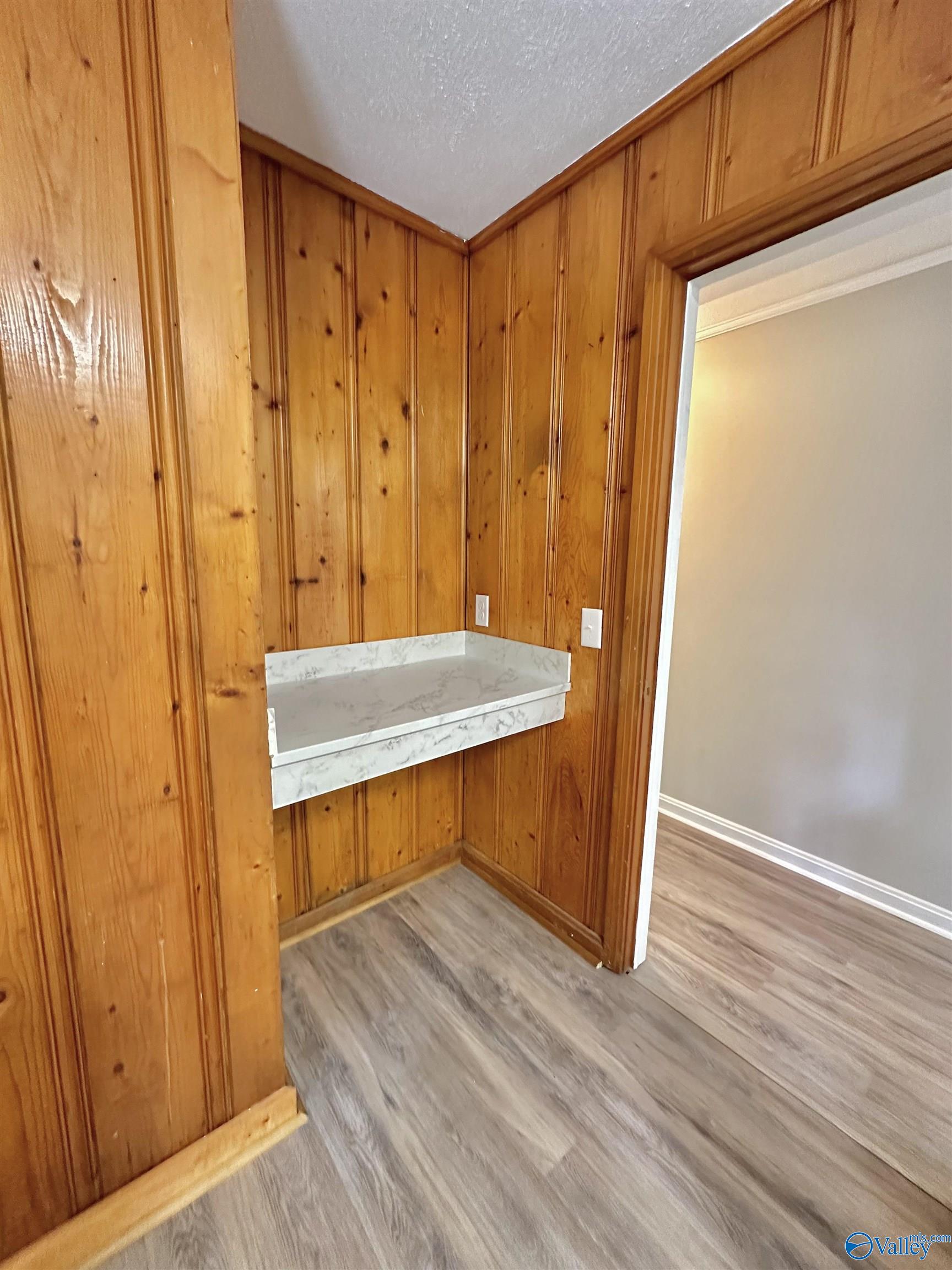 1633 Arrowhead Drive