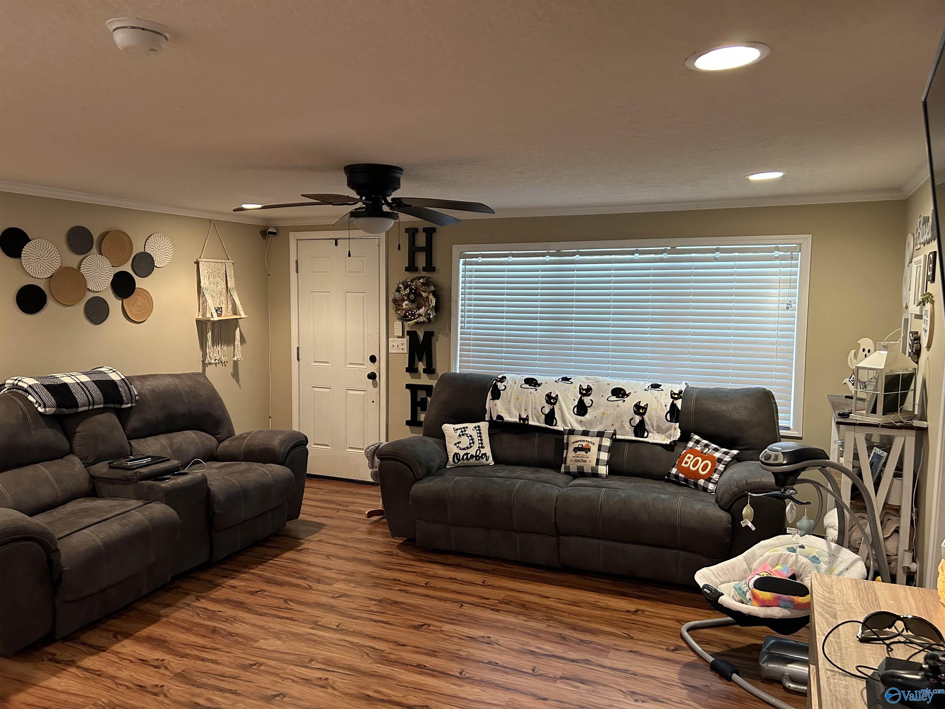 415 SE Stewart Avenue