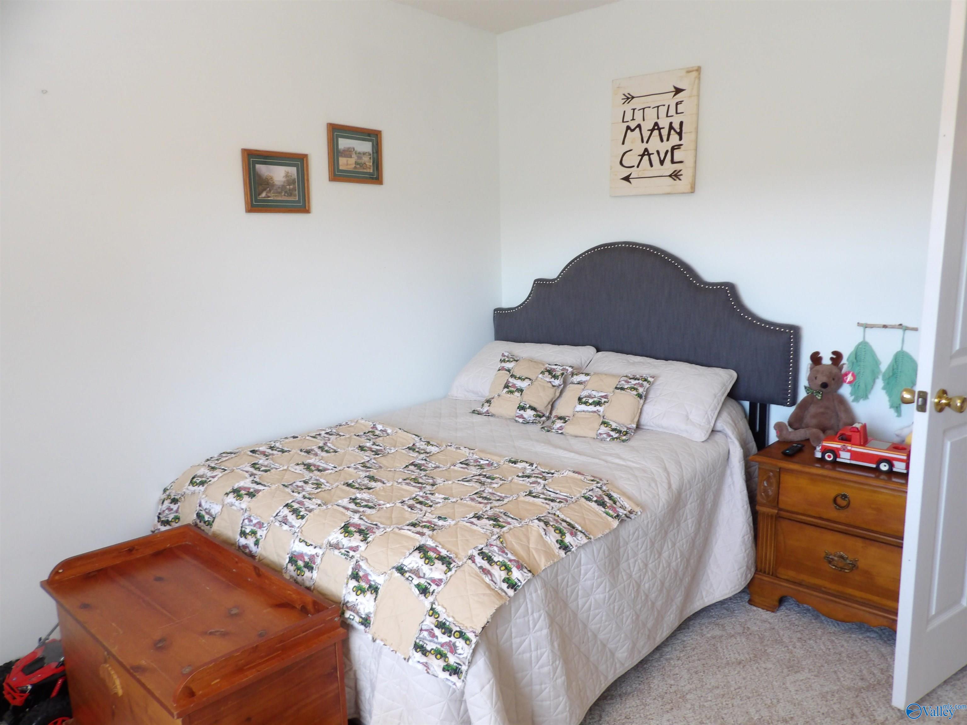 2235 Cedar Bend Road S