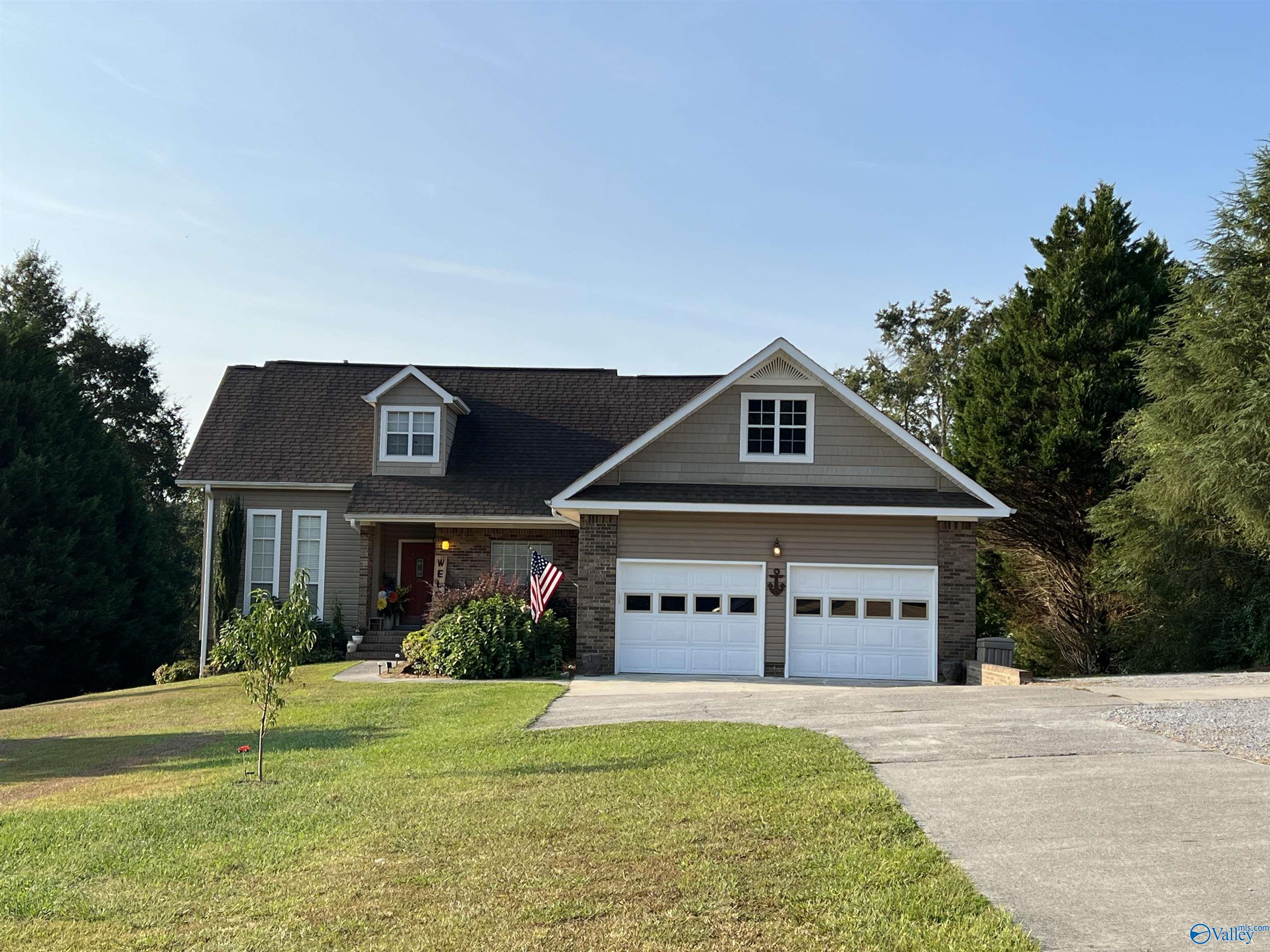 2235 Cedar Bend Road S