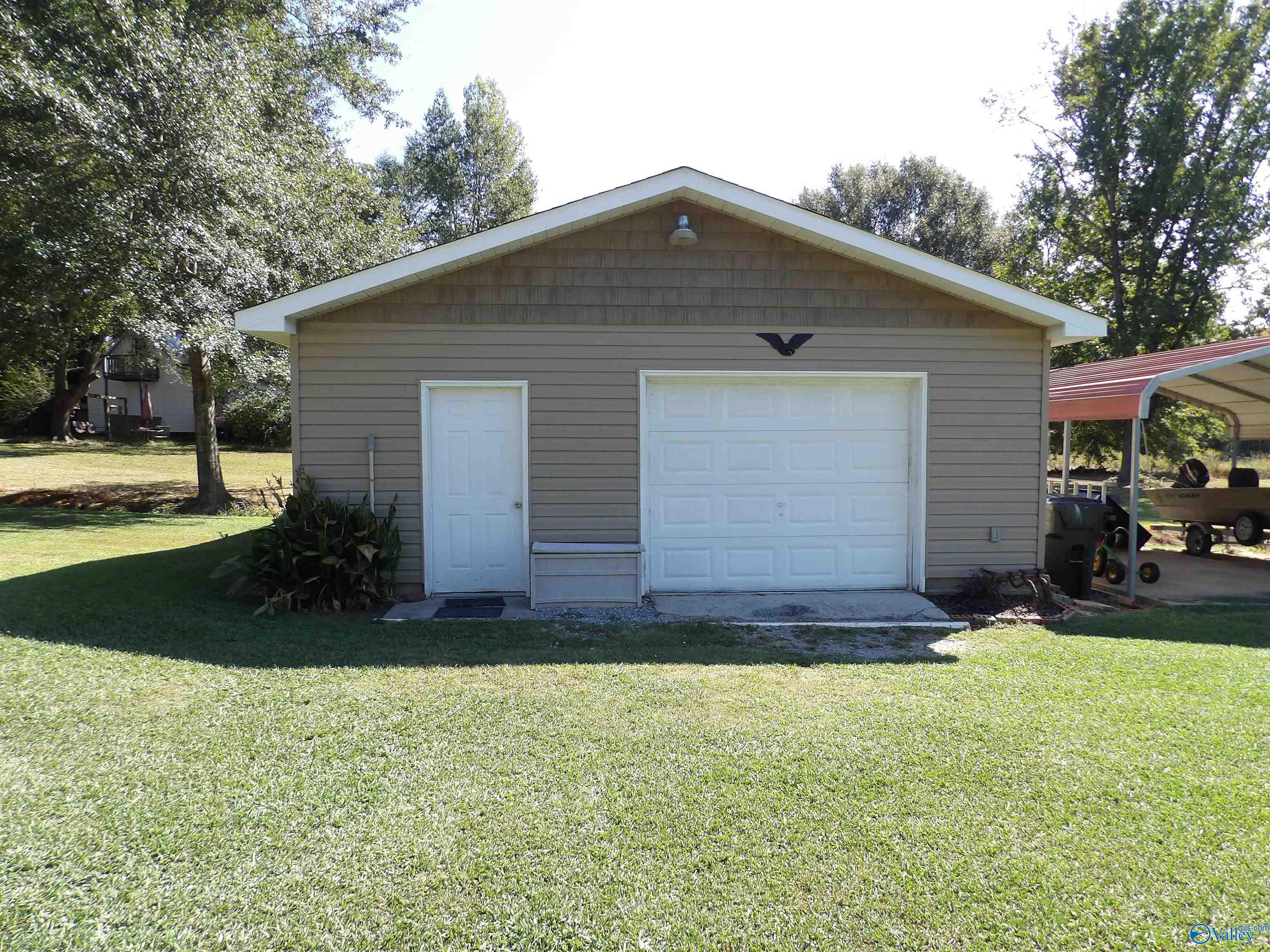 2235 Cedar Bend Road S