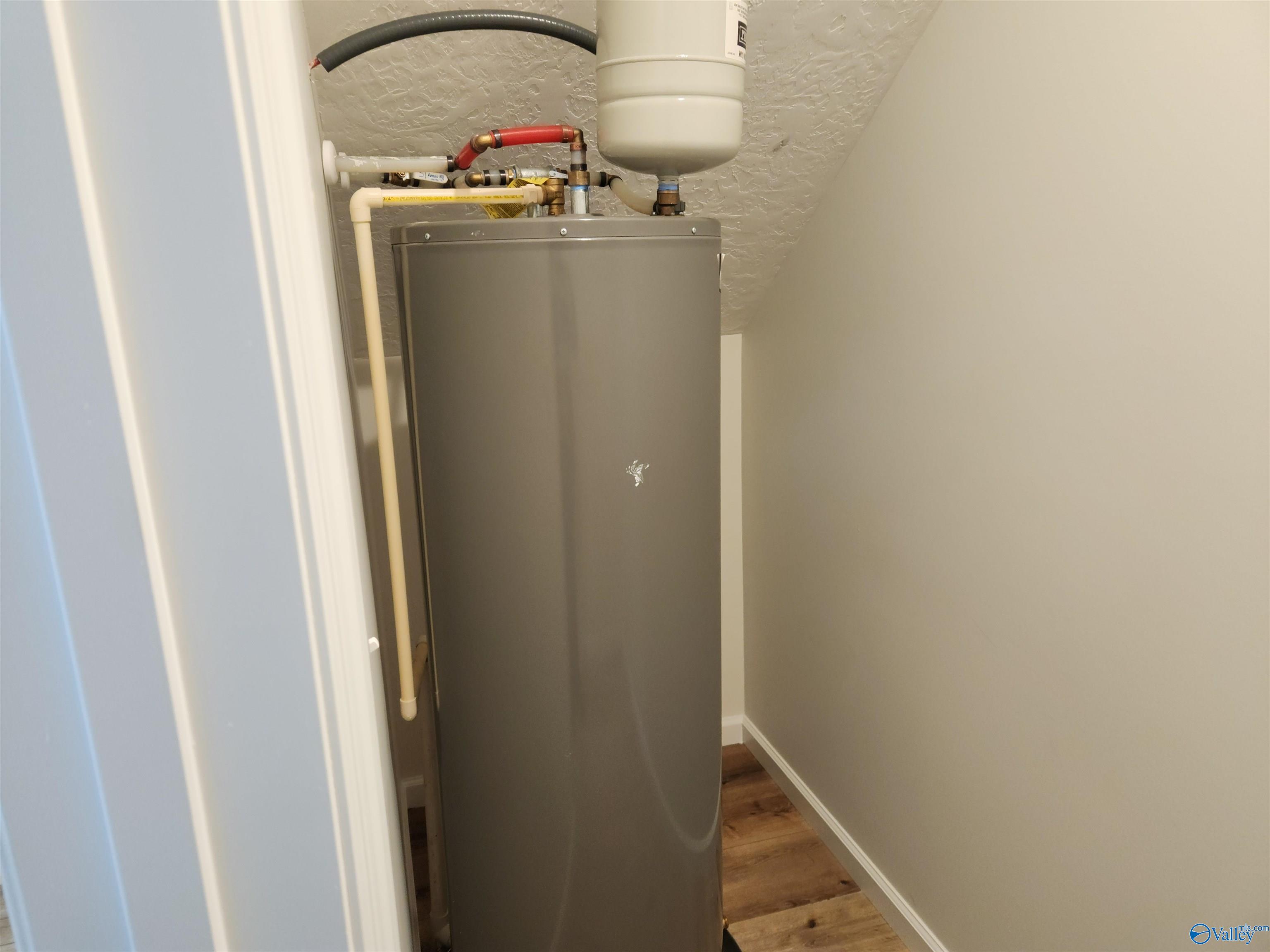 4408 Sibert Street S