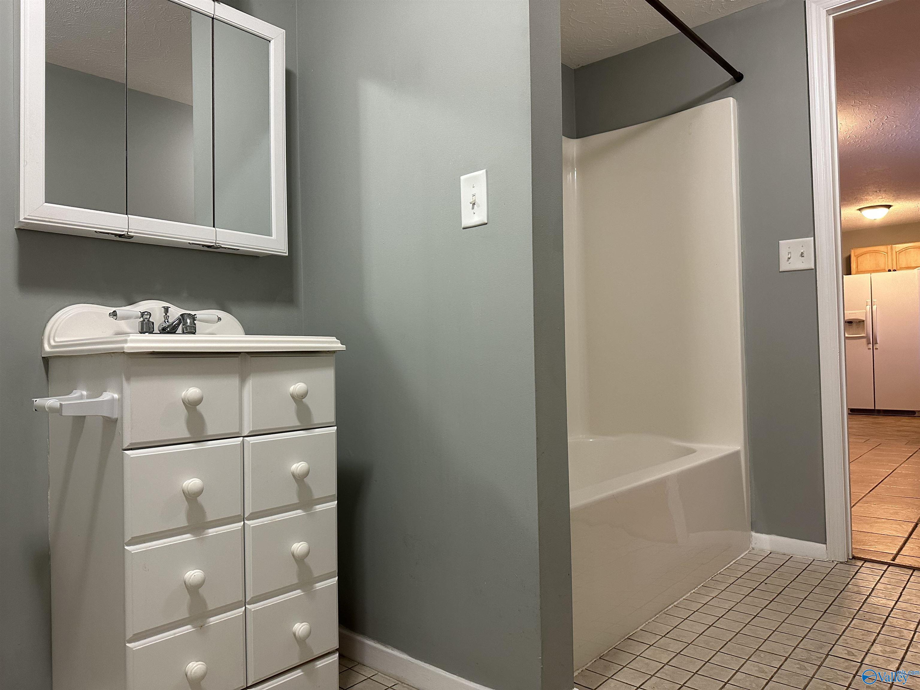 3464 Greenview Avenue