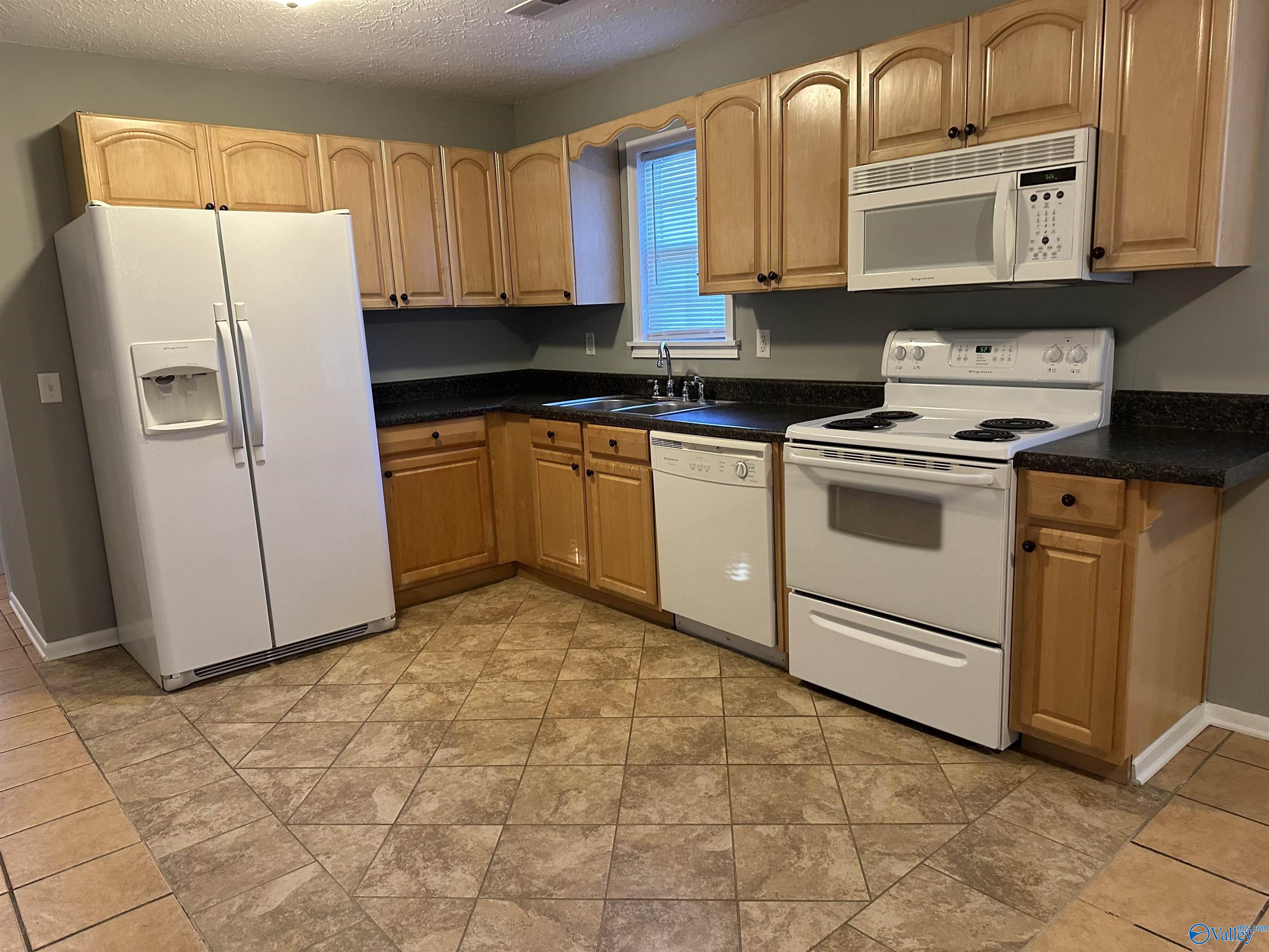 3464 Greenview Avenue