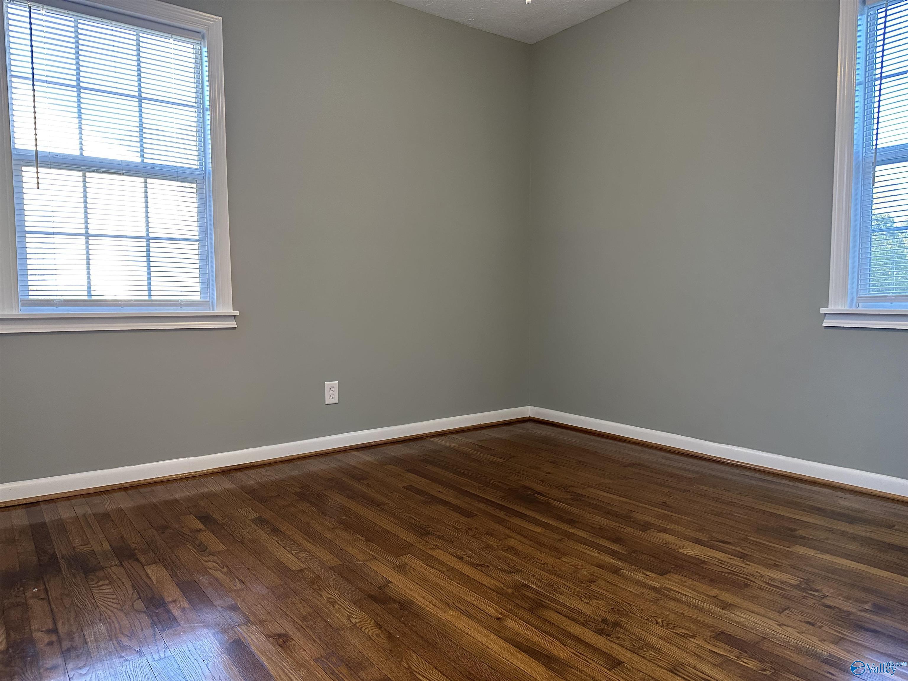 3464 Greenview Avenue