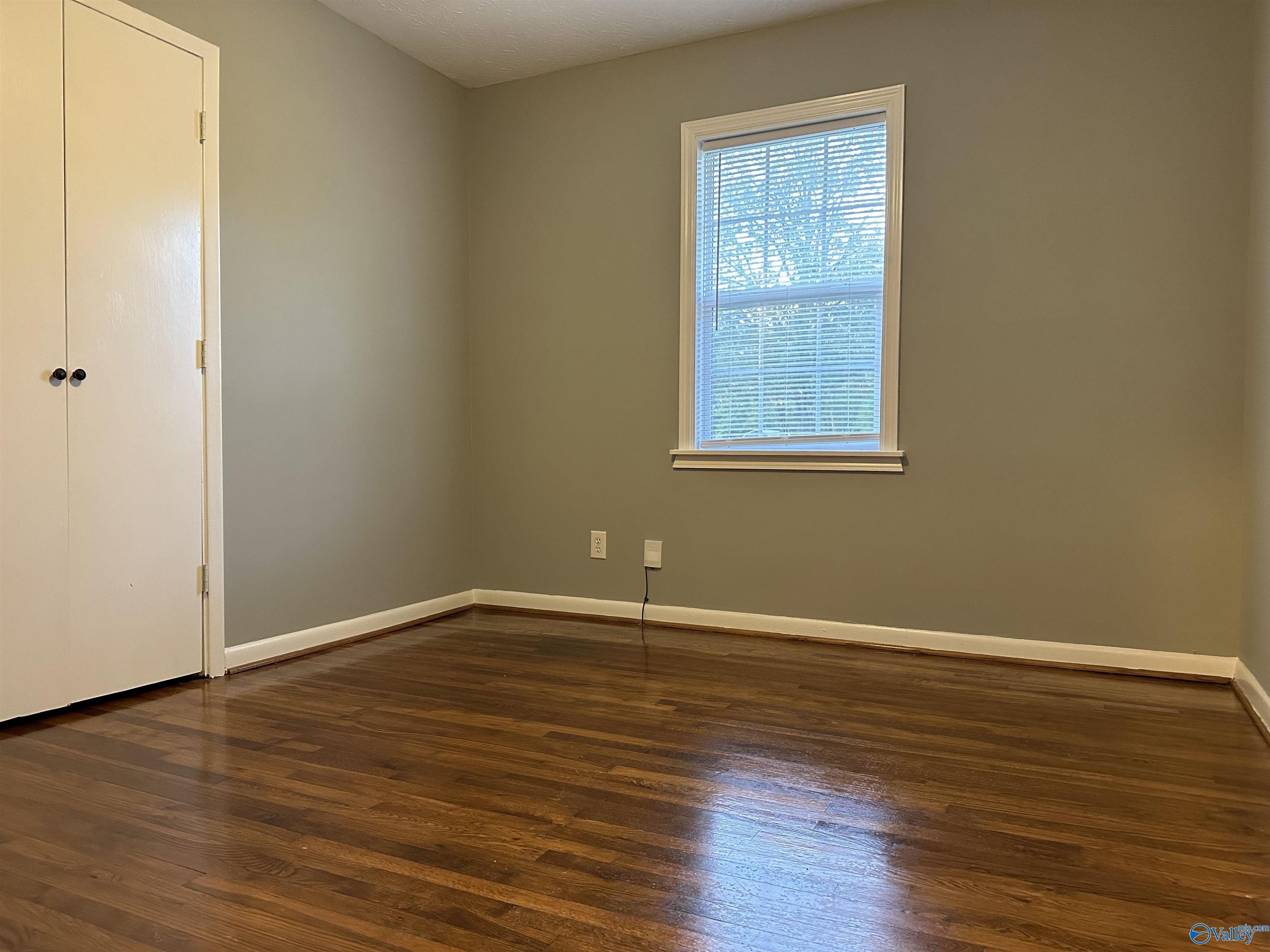 3464 Greenview Avenue