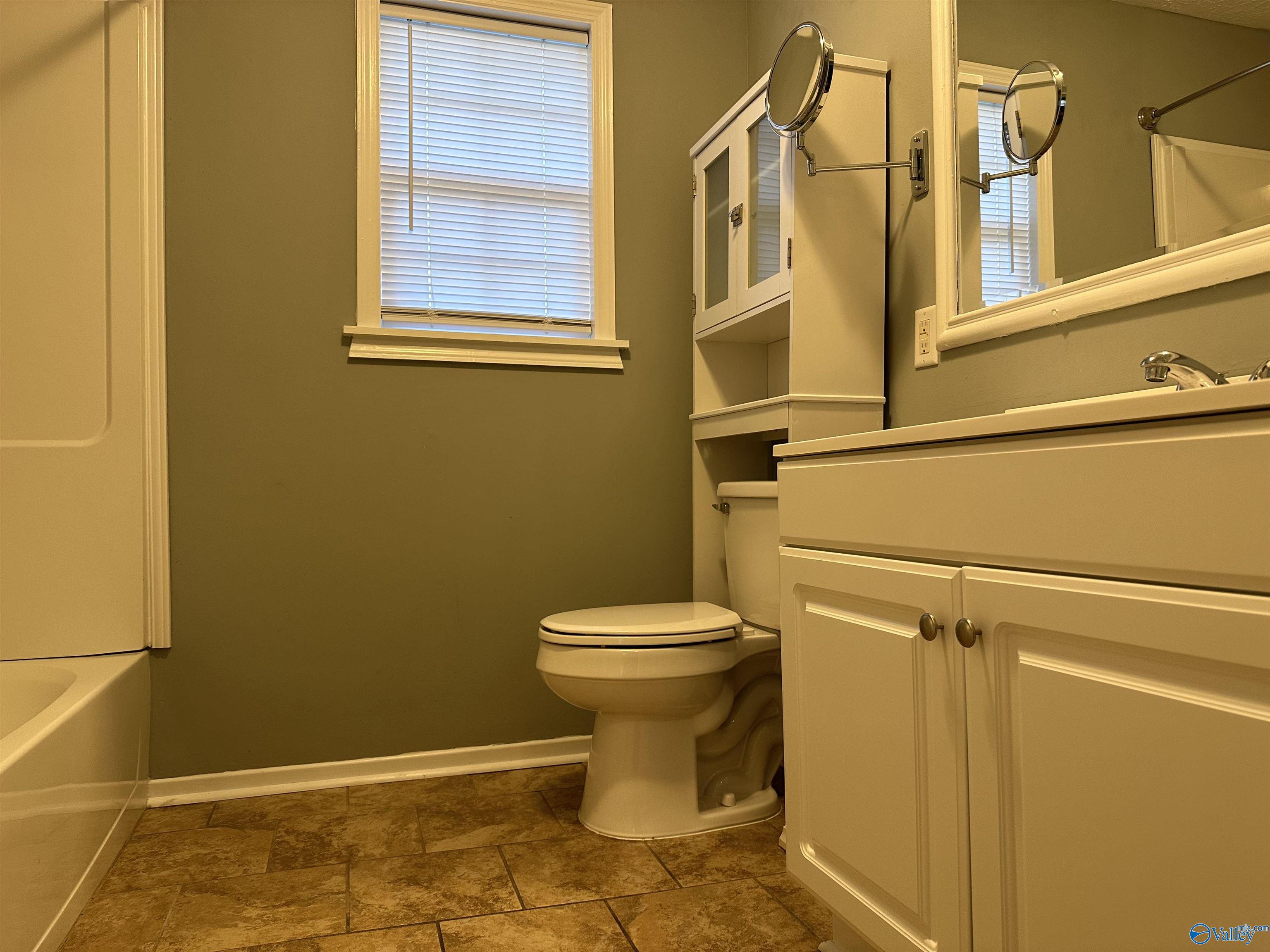 3464 Greenview Avenue