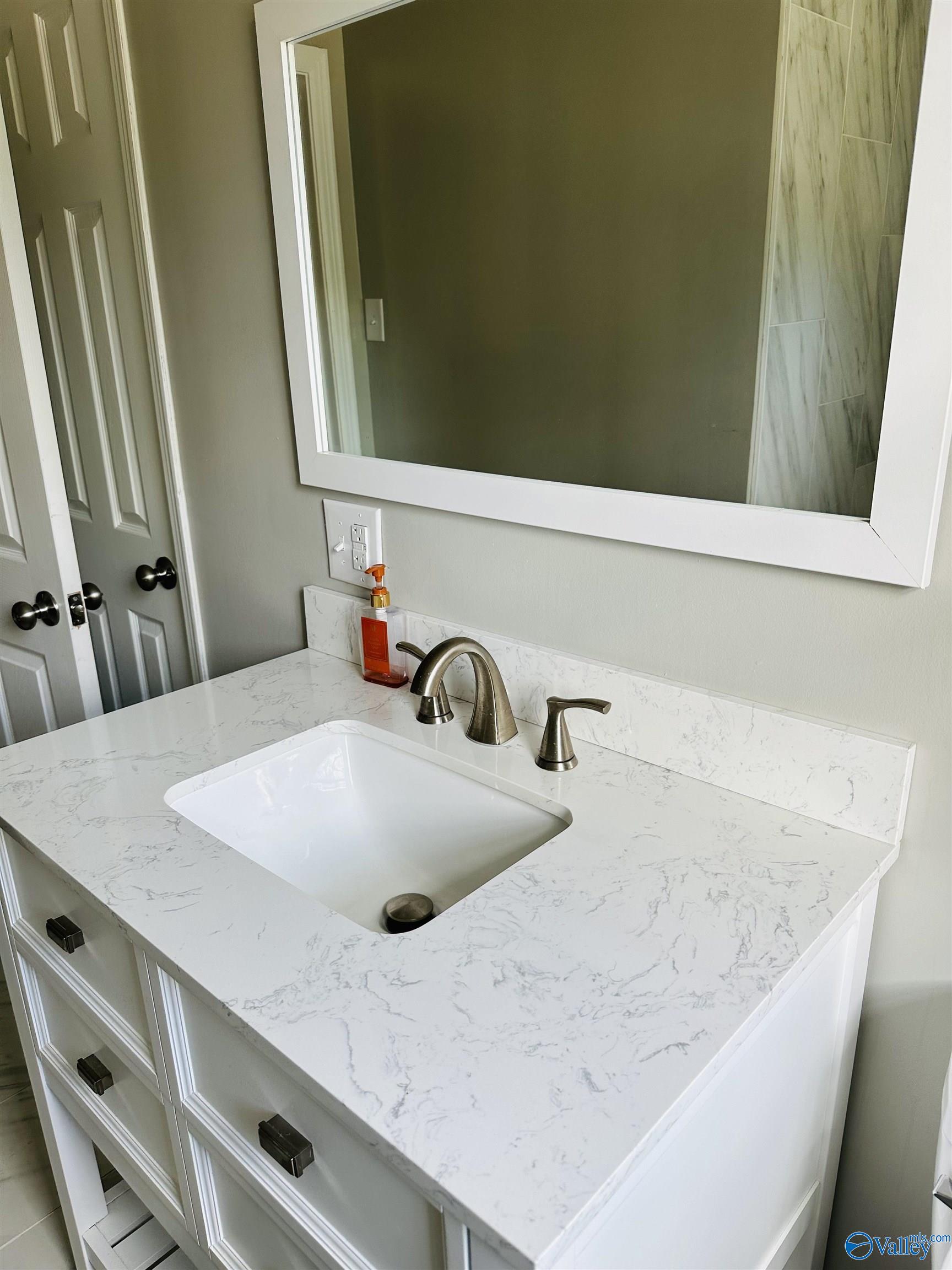 2200 Noccalula Drive