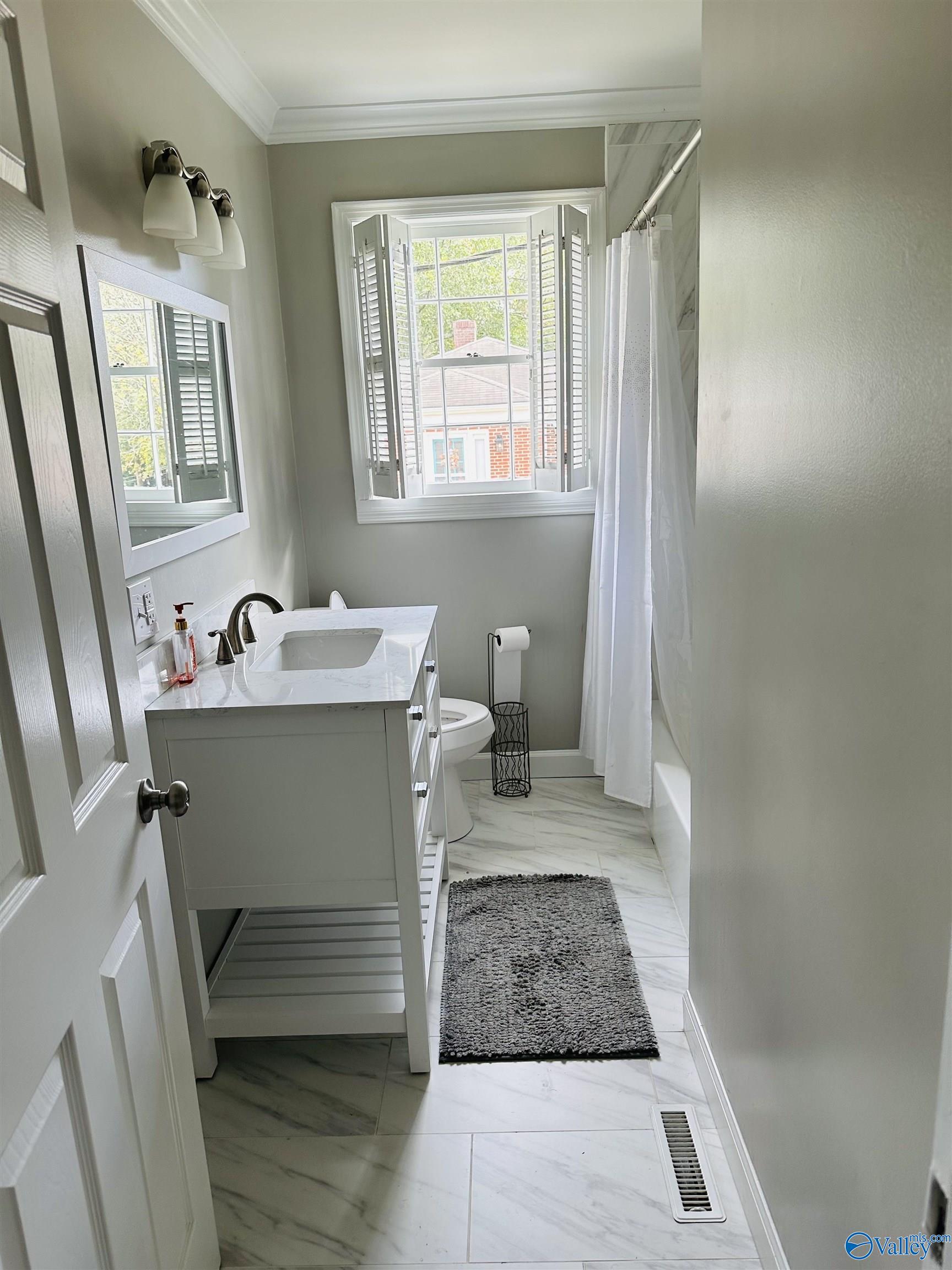 2200 Noccalula Drive