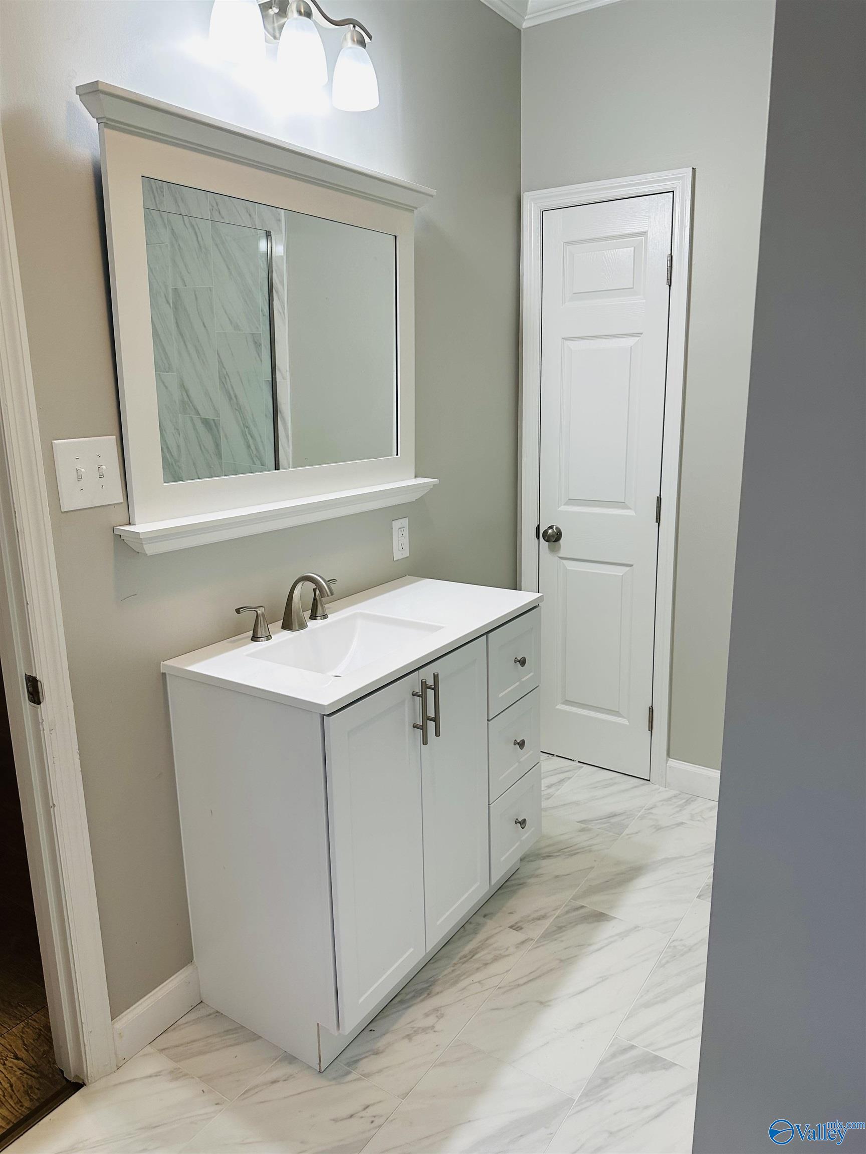 2200 Noccalula Drive