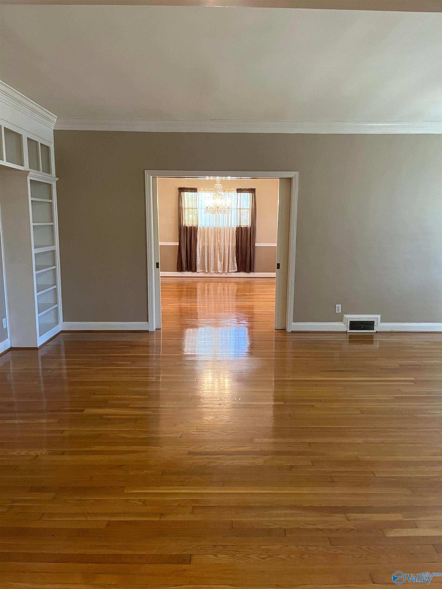 2626 Valleyview Road