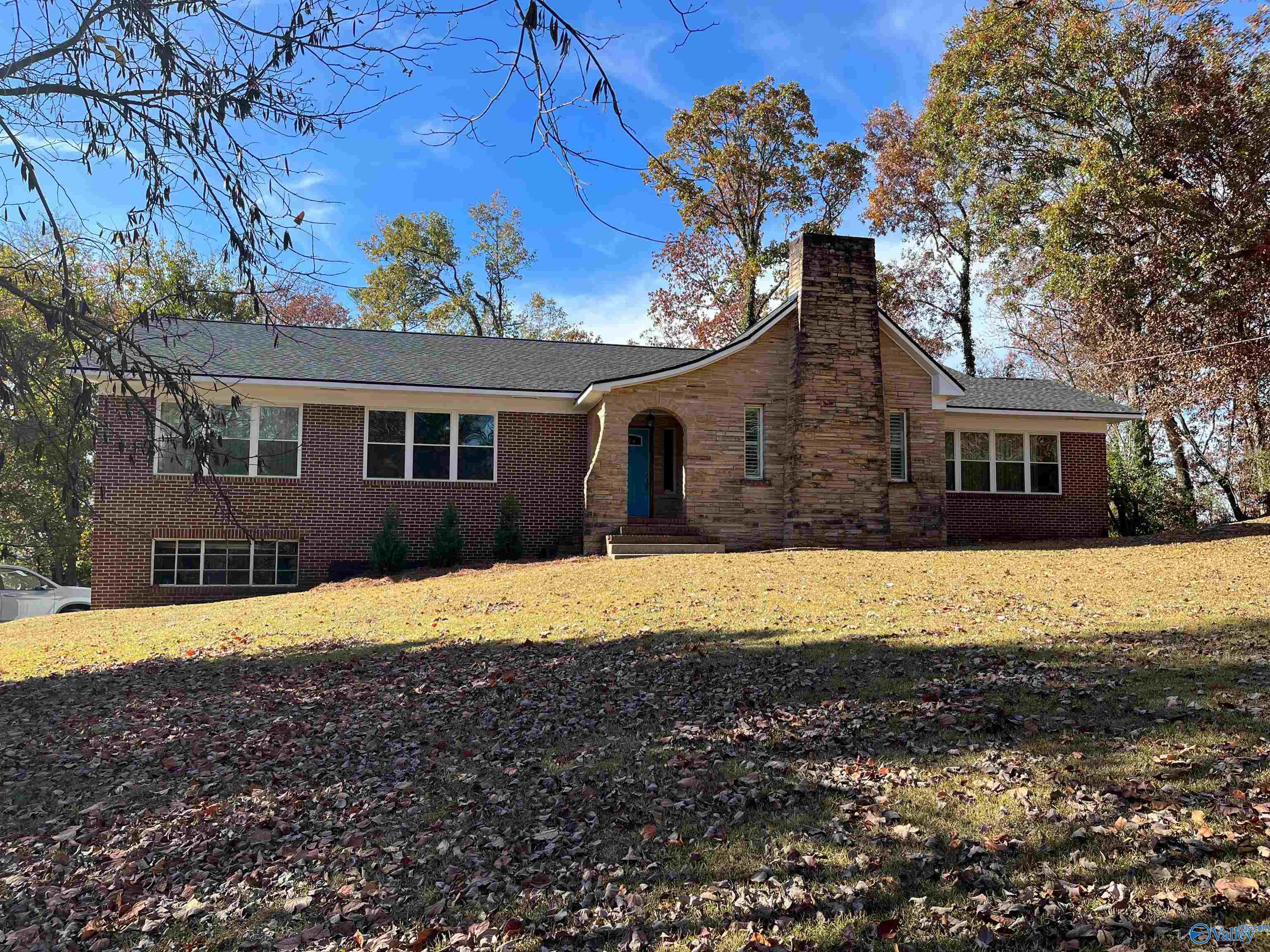 2626 Valleyview Road