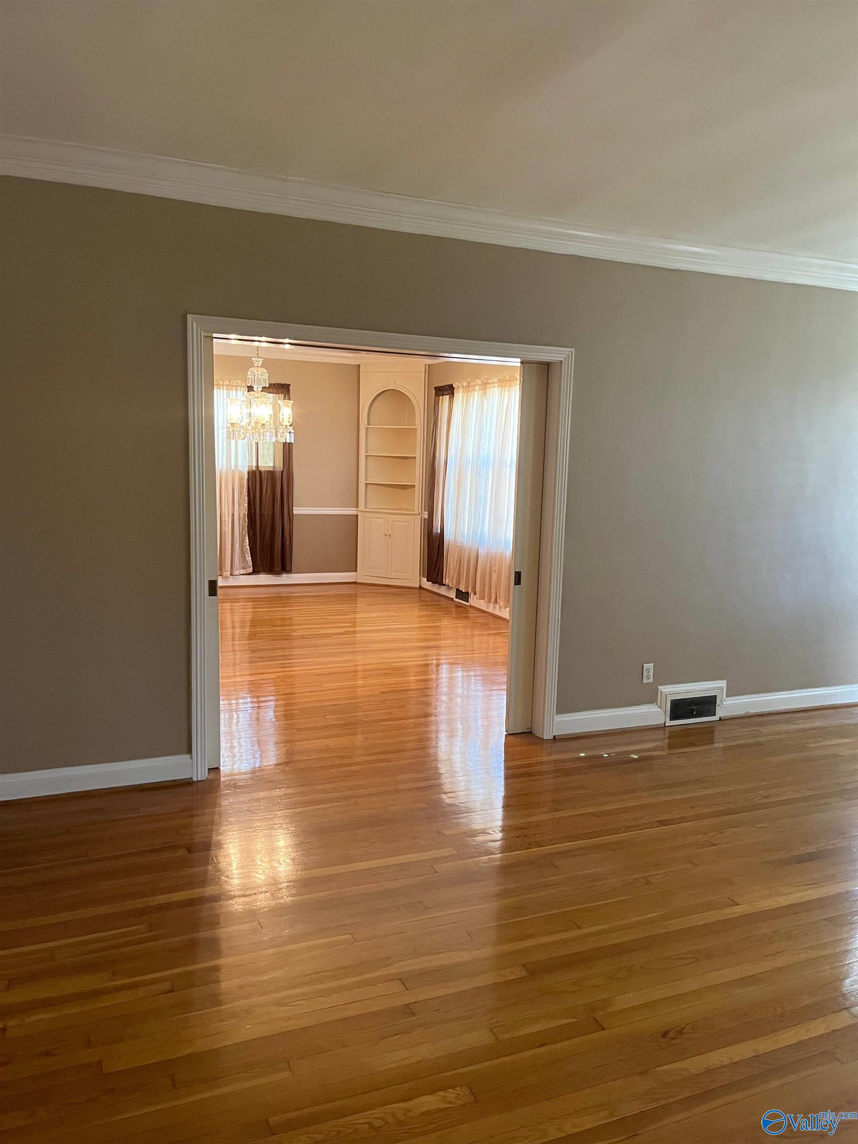 2626 Valleyview Road