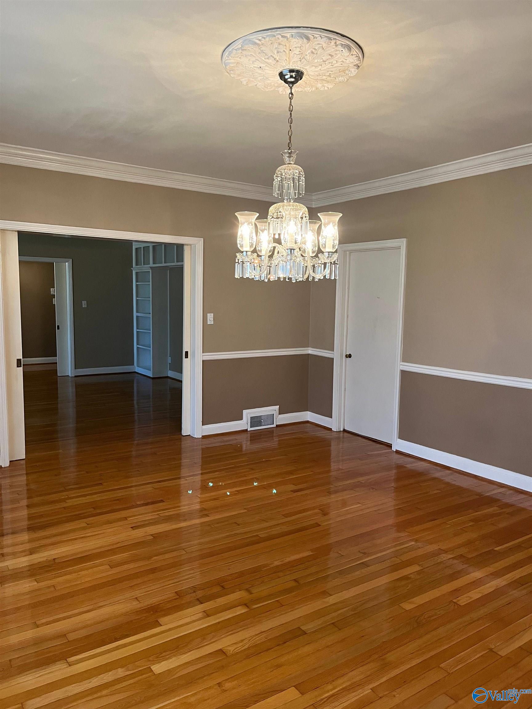 2626 Valleyview Road