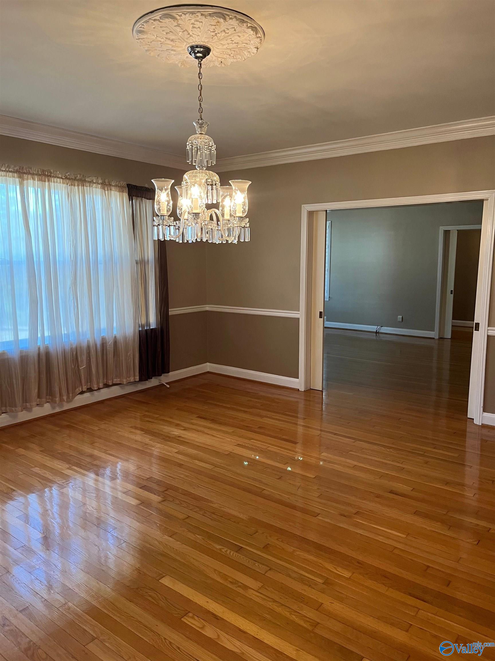 2626 Valleyview Road