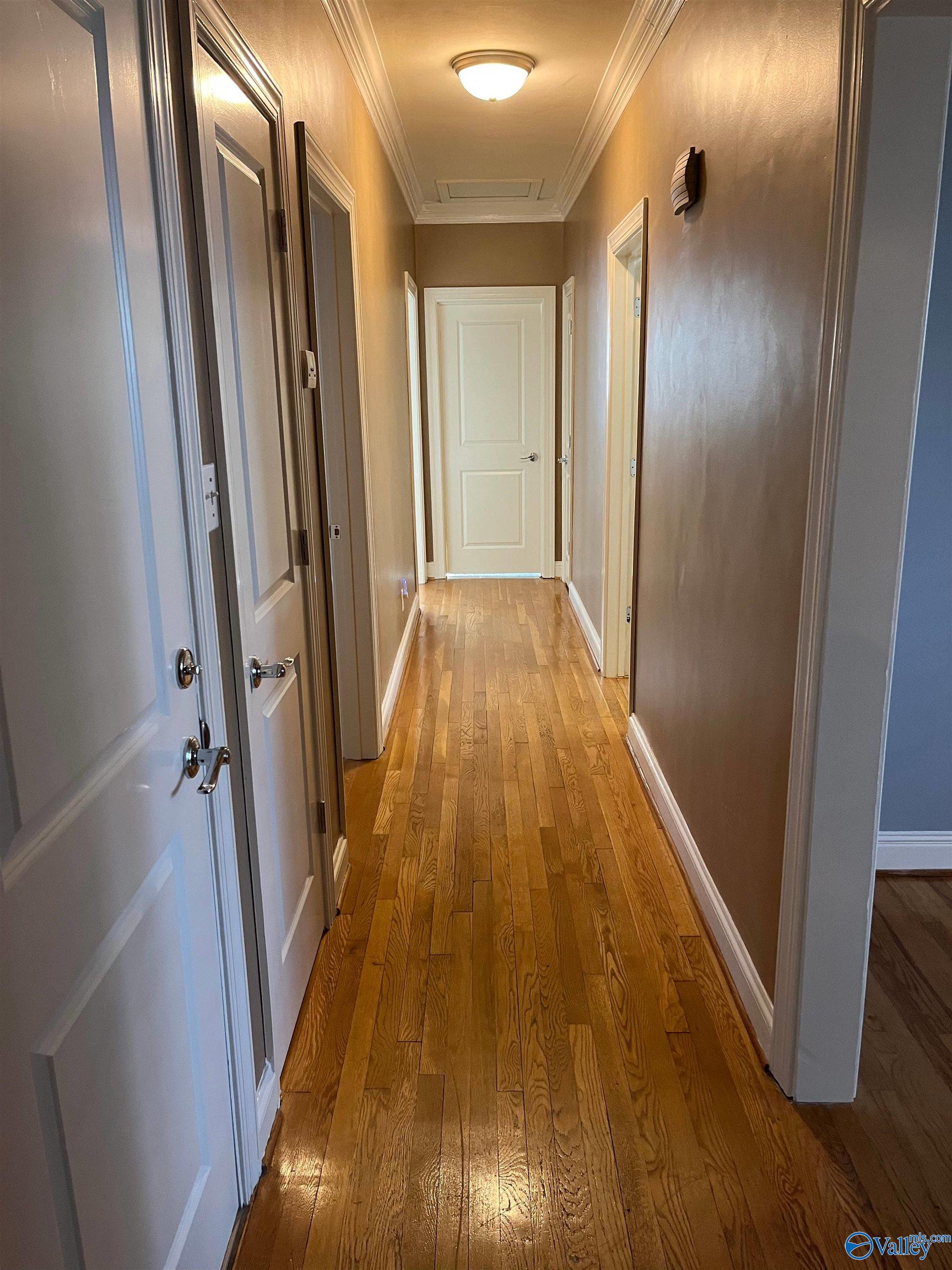 2626 Valleyview Road