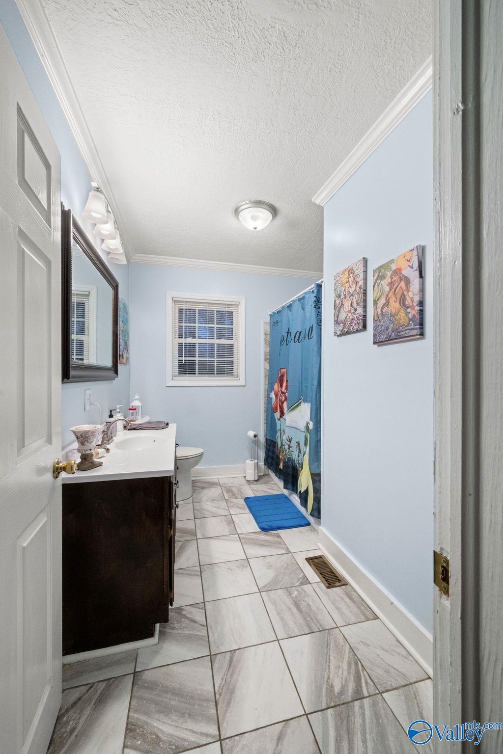 502 N College Street