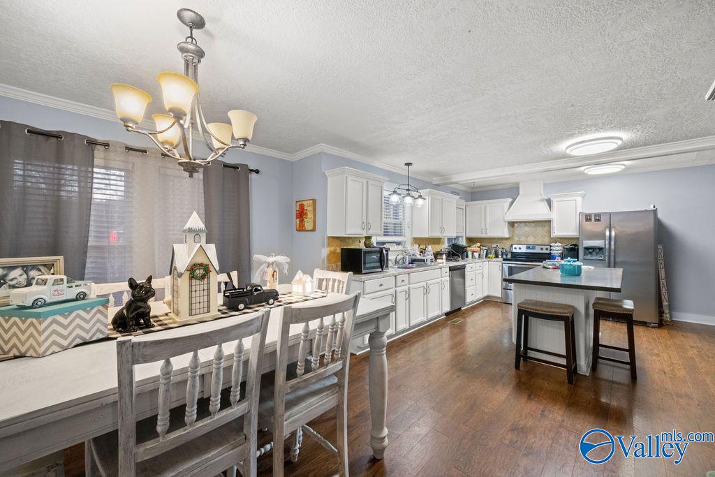 502 N College Street