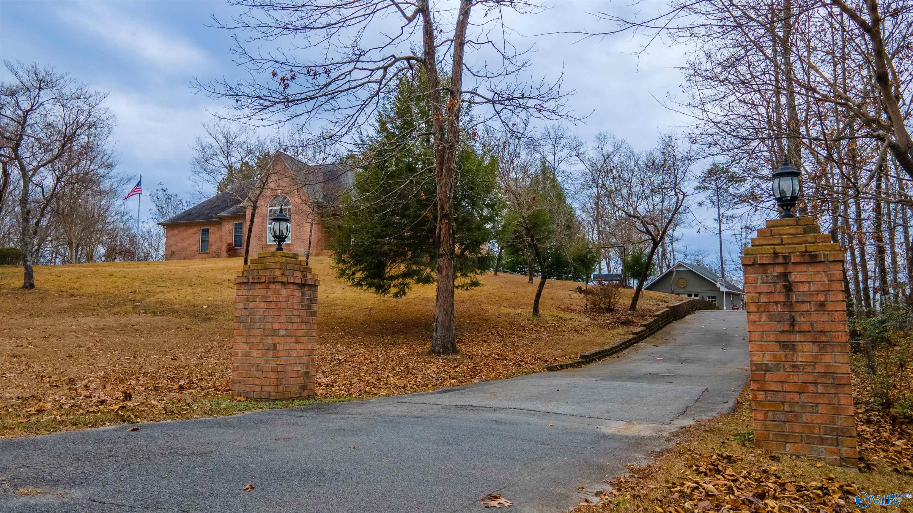 1963 Leota Road