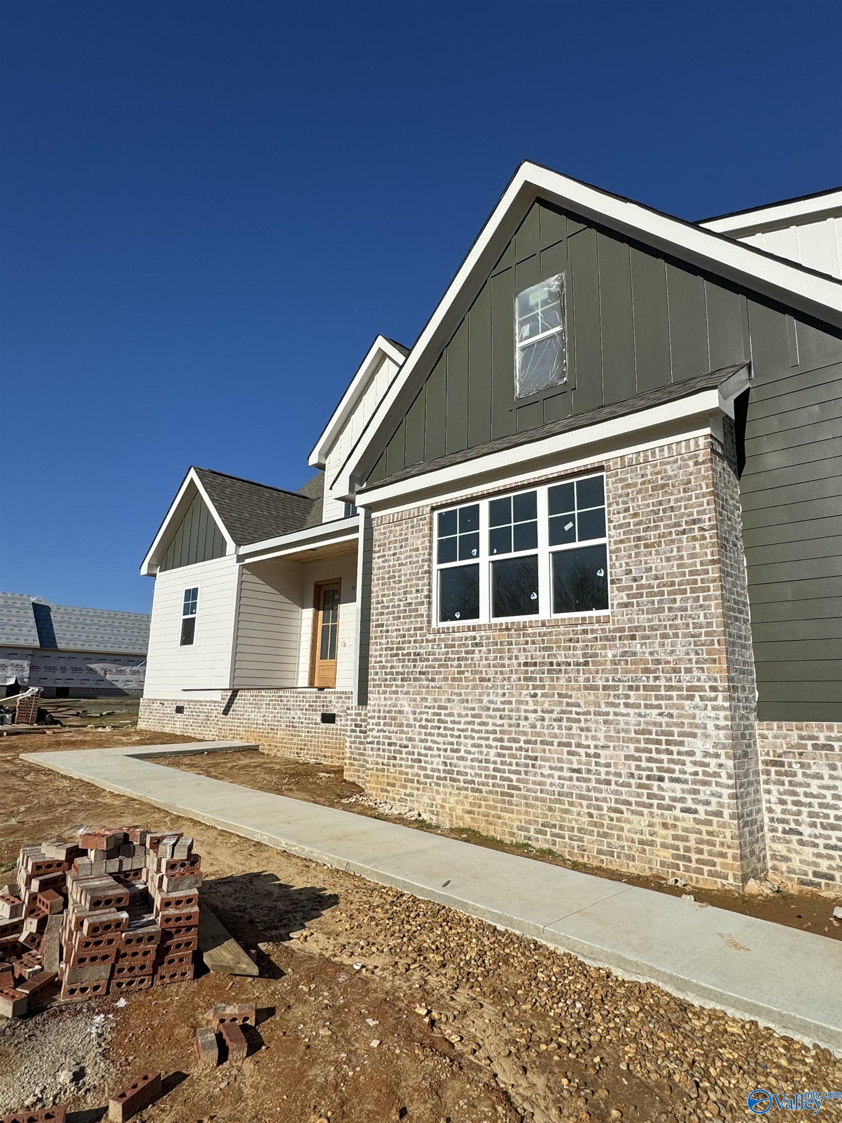 4581 Golightly Lane