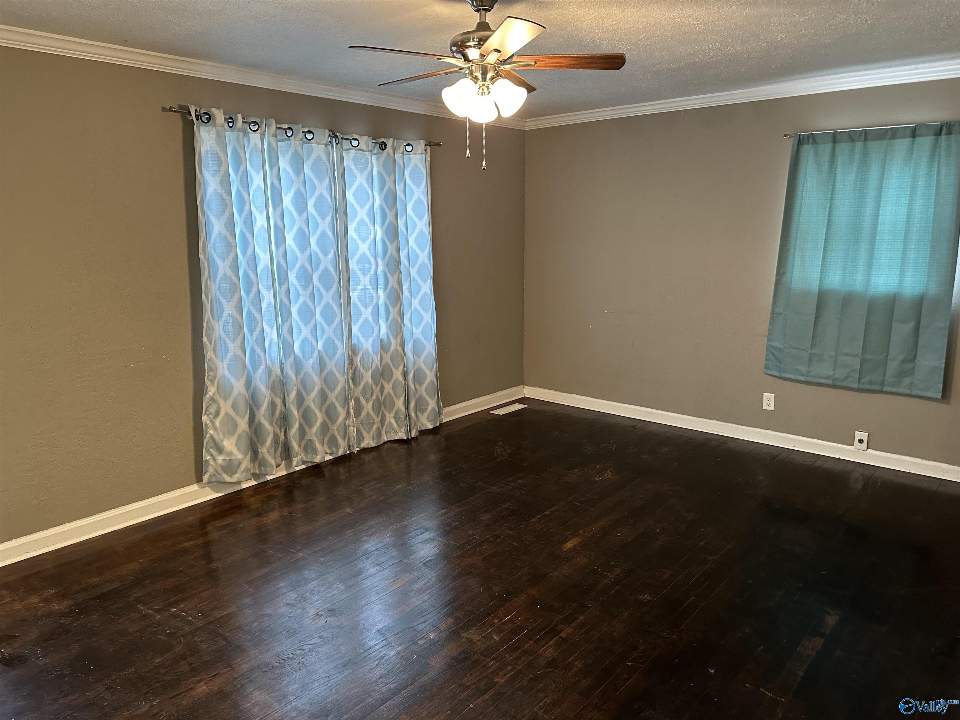 404 N College Street