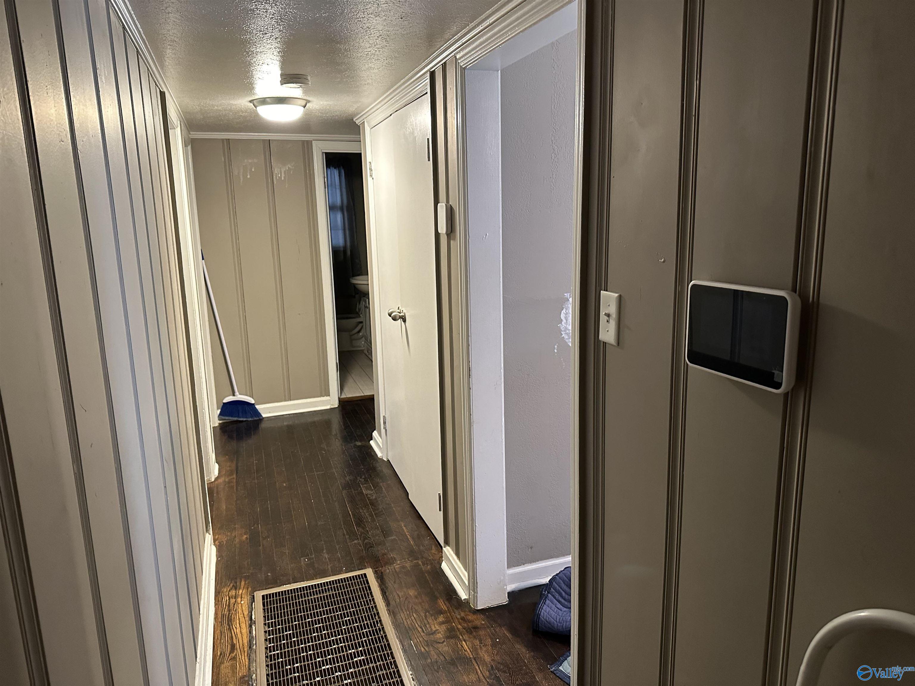 404 N College Street