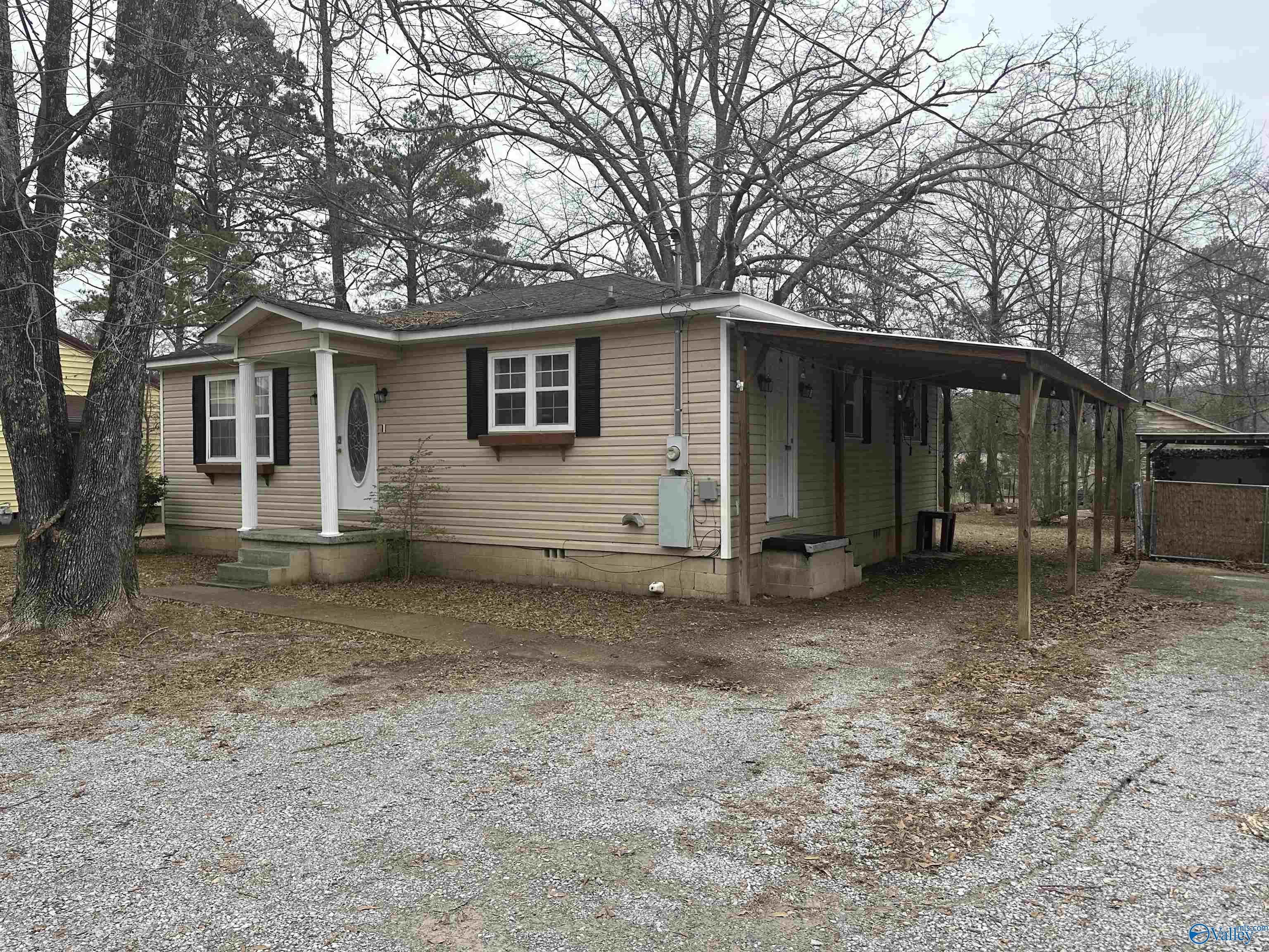 404 N College Street