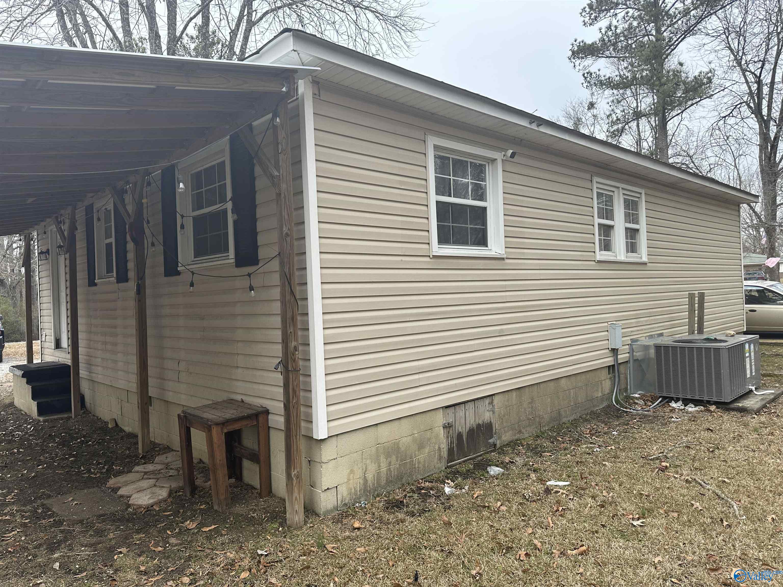 404 N College Street