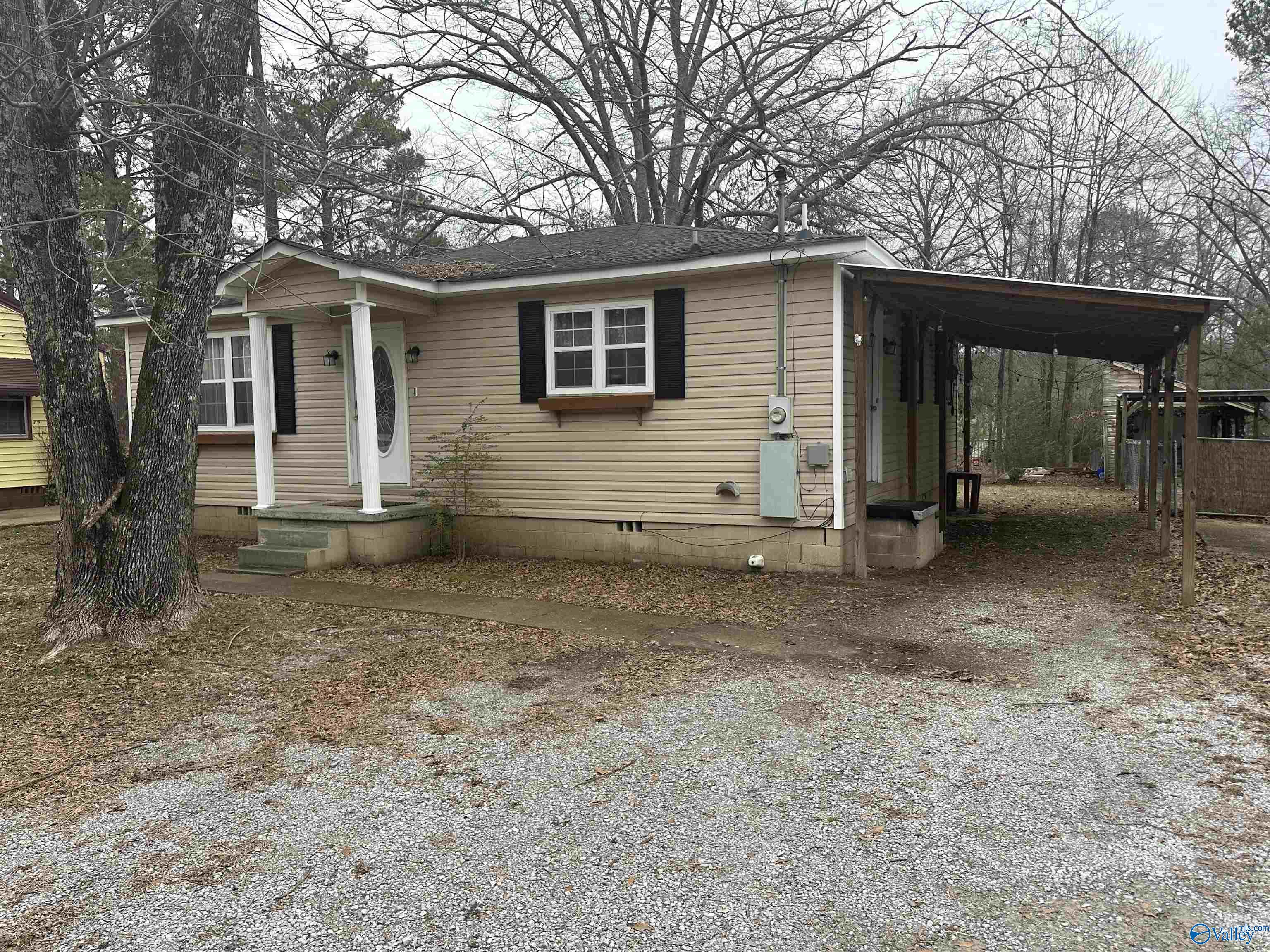 404 N College Street