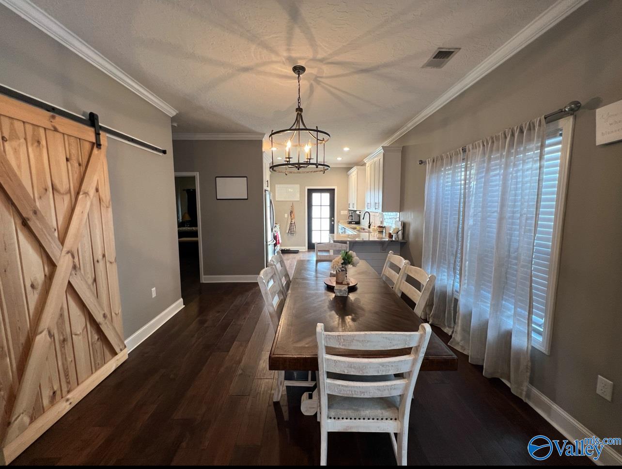 2411 Abernathy Circle S