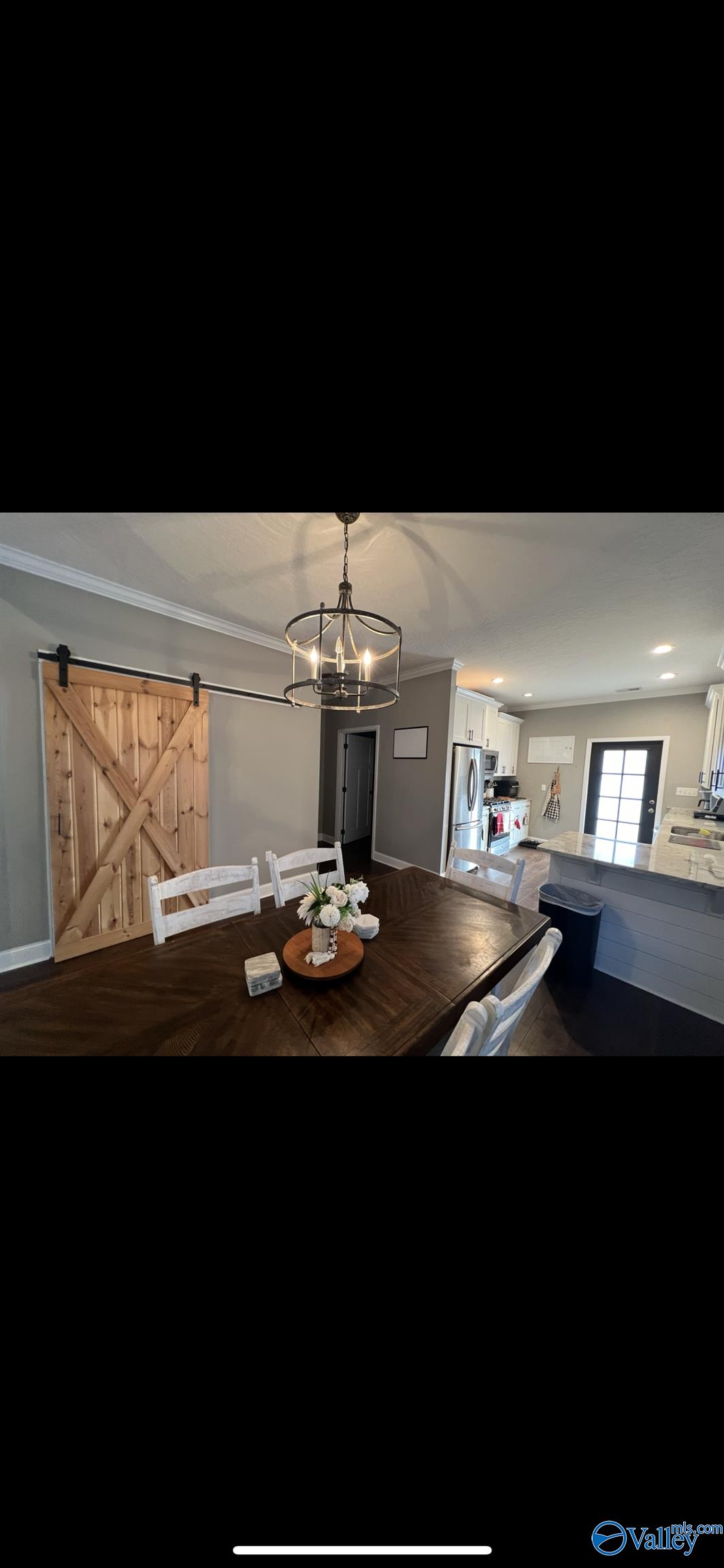 2411 Abernathy Circle S