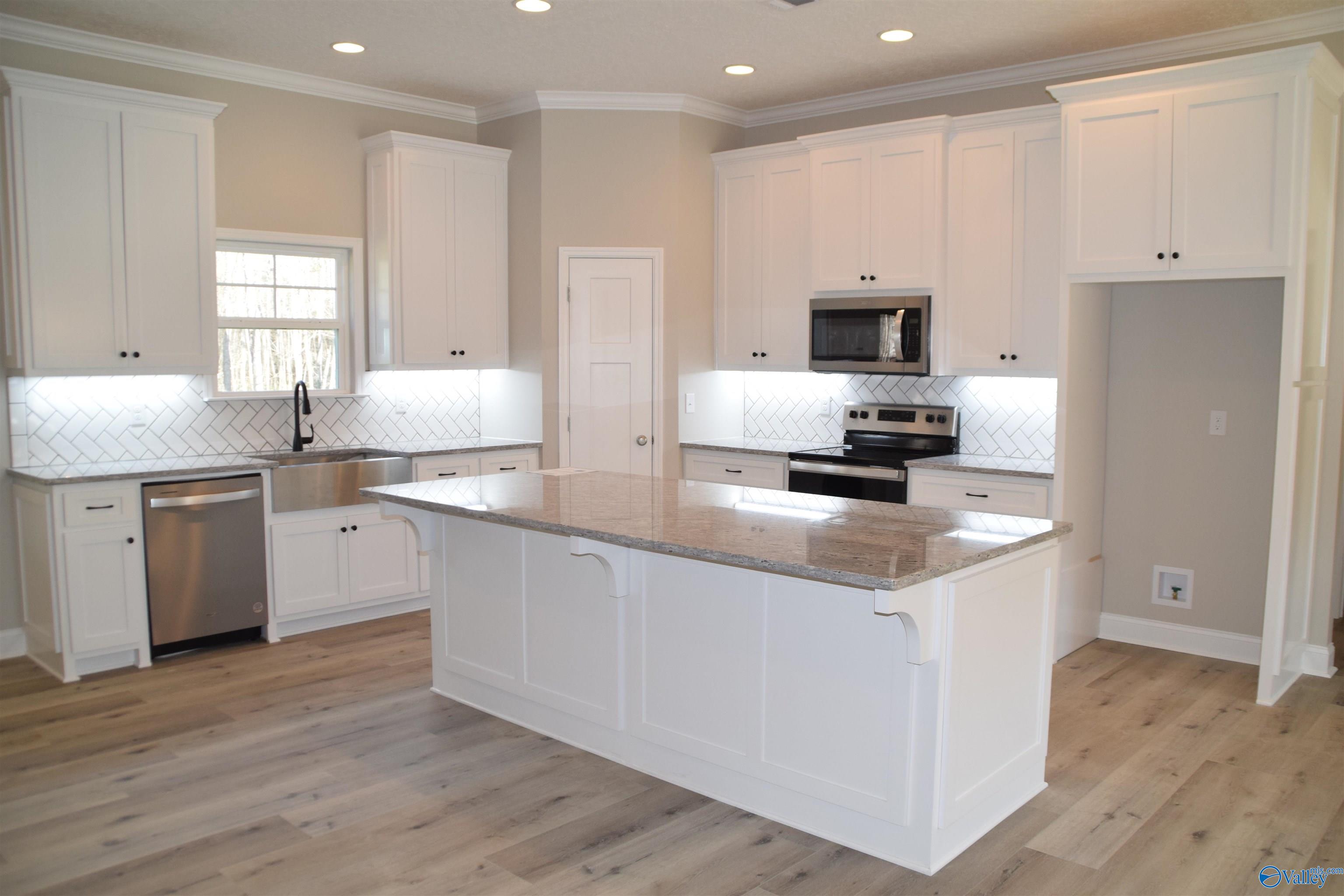 2871 Lister Ferry Road