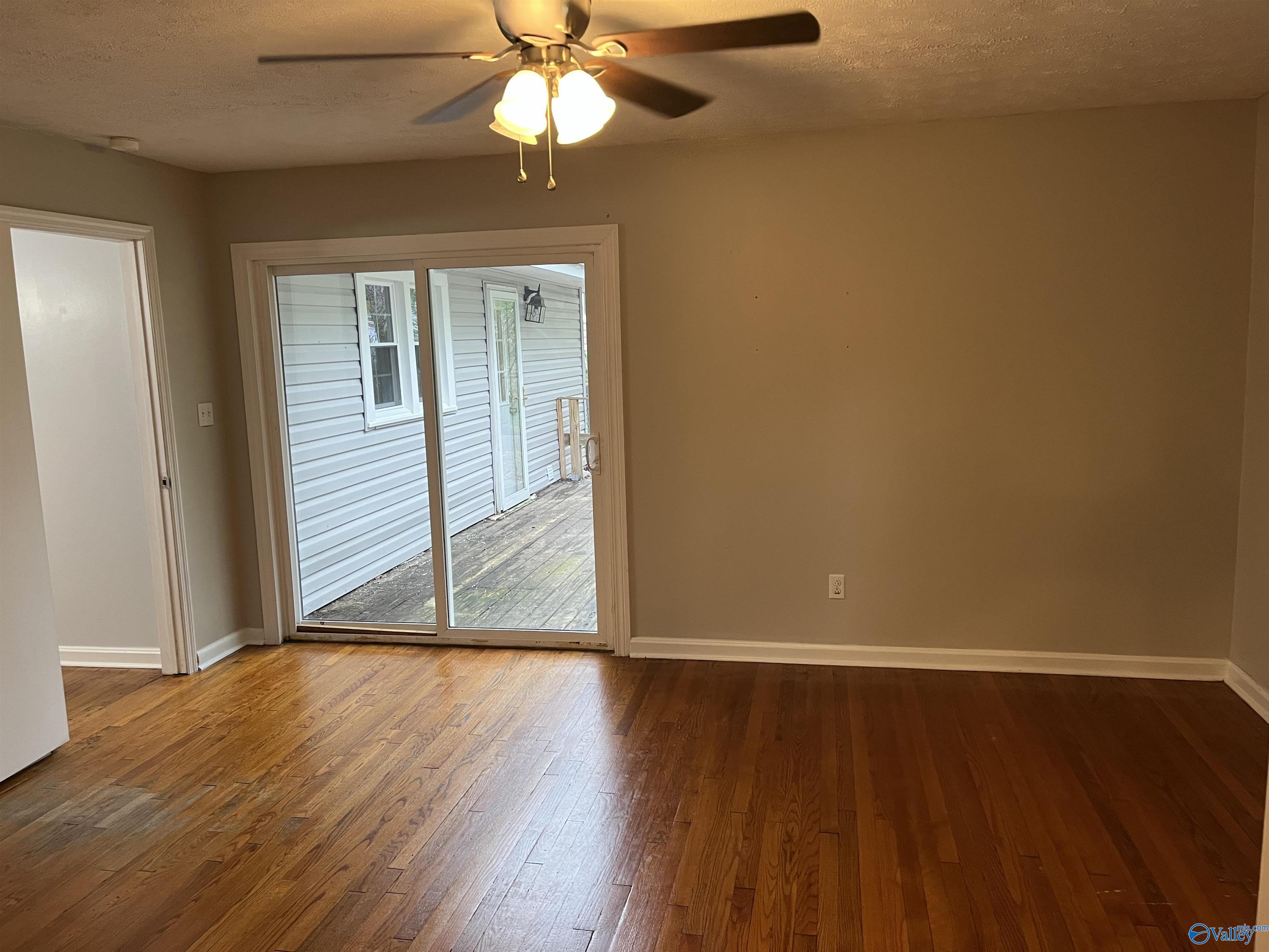 1632 Arrowhead Drive