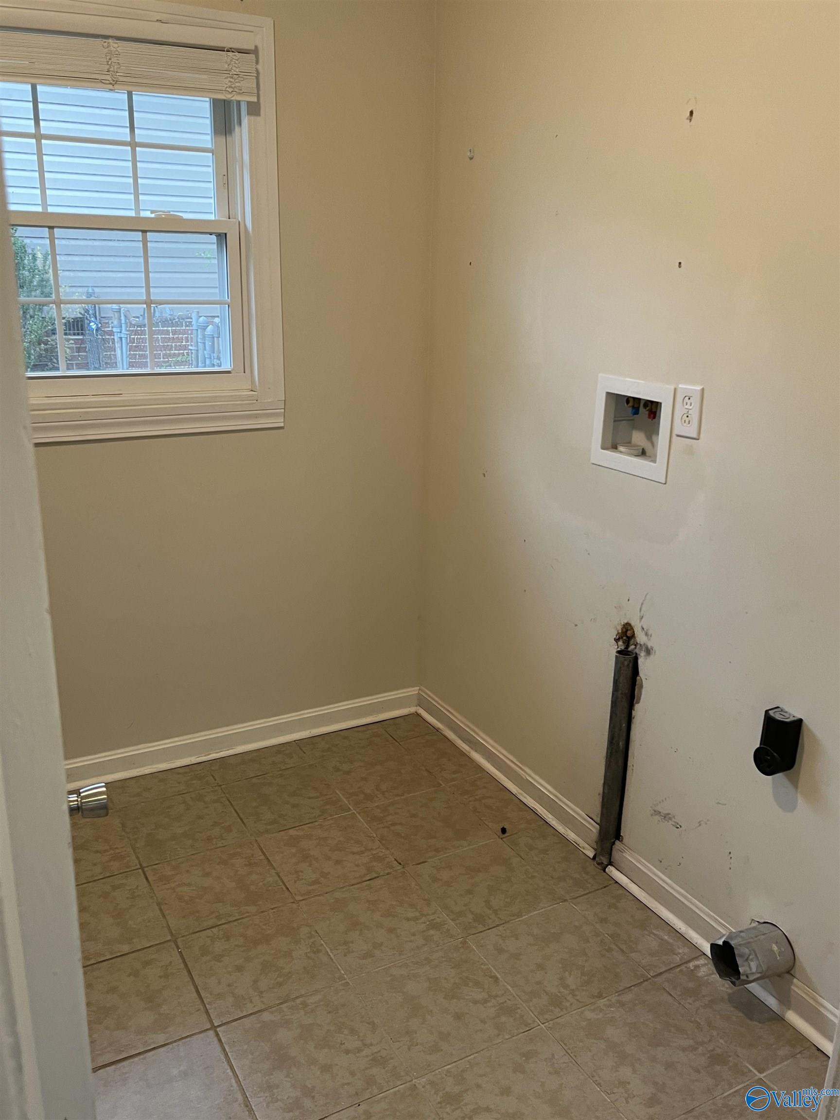 1632 Arrowhead Drive