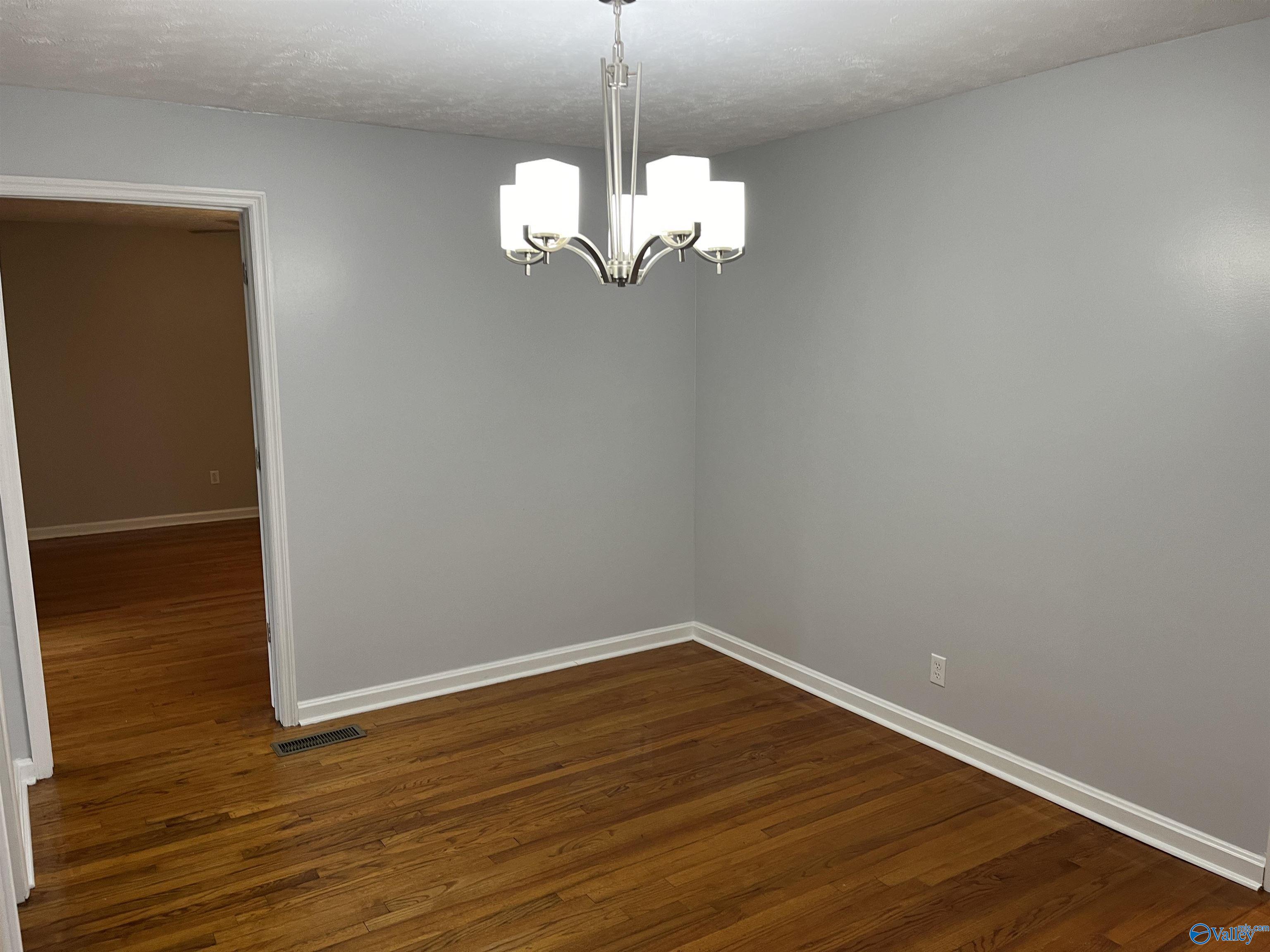 1632 Arrowhead Drive