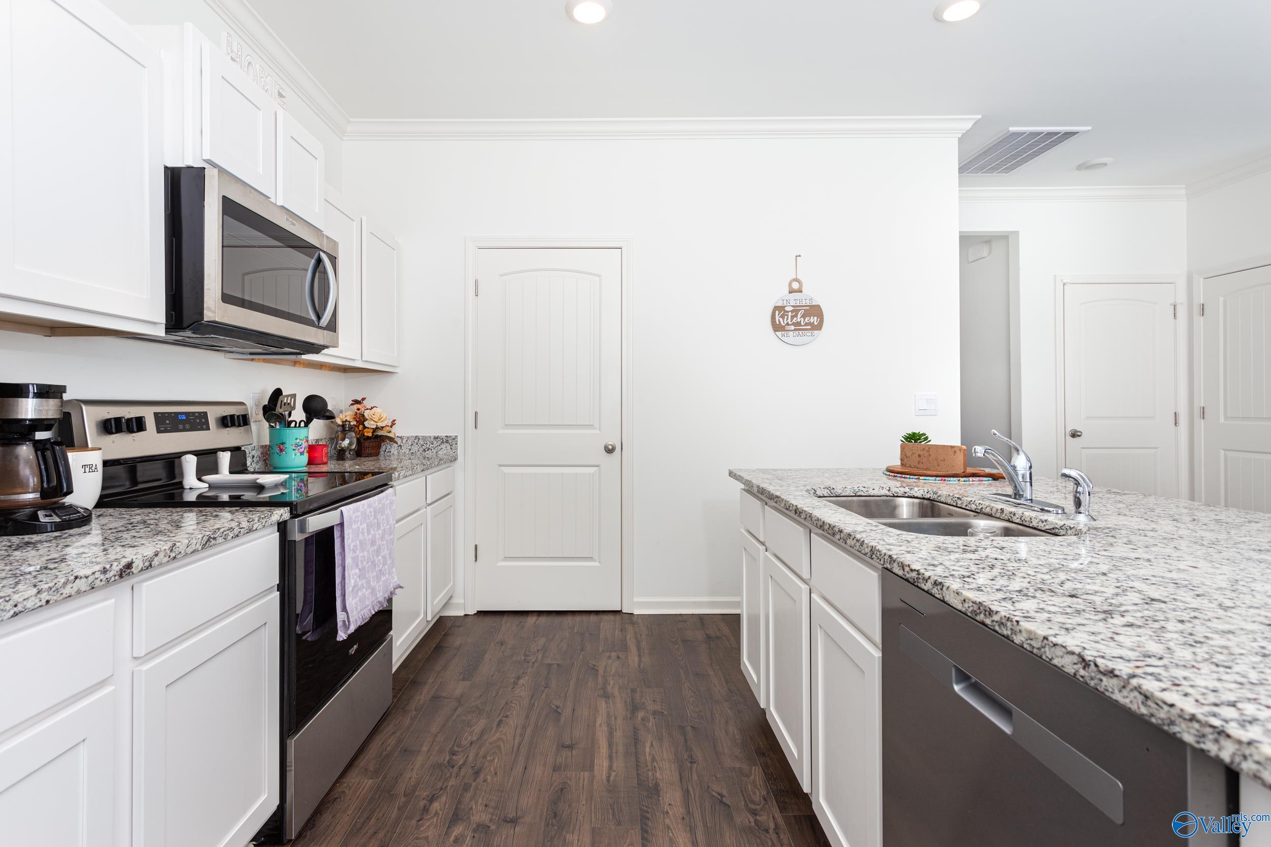 2255 Cypress Bend Circle