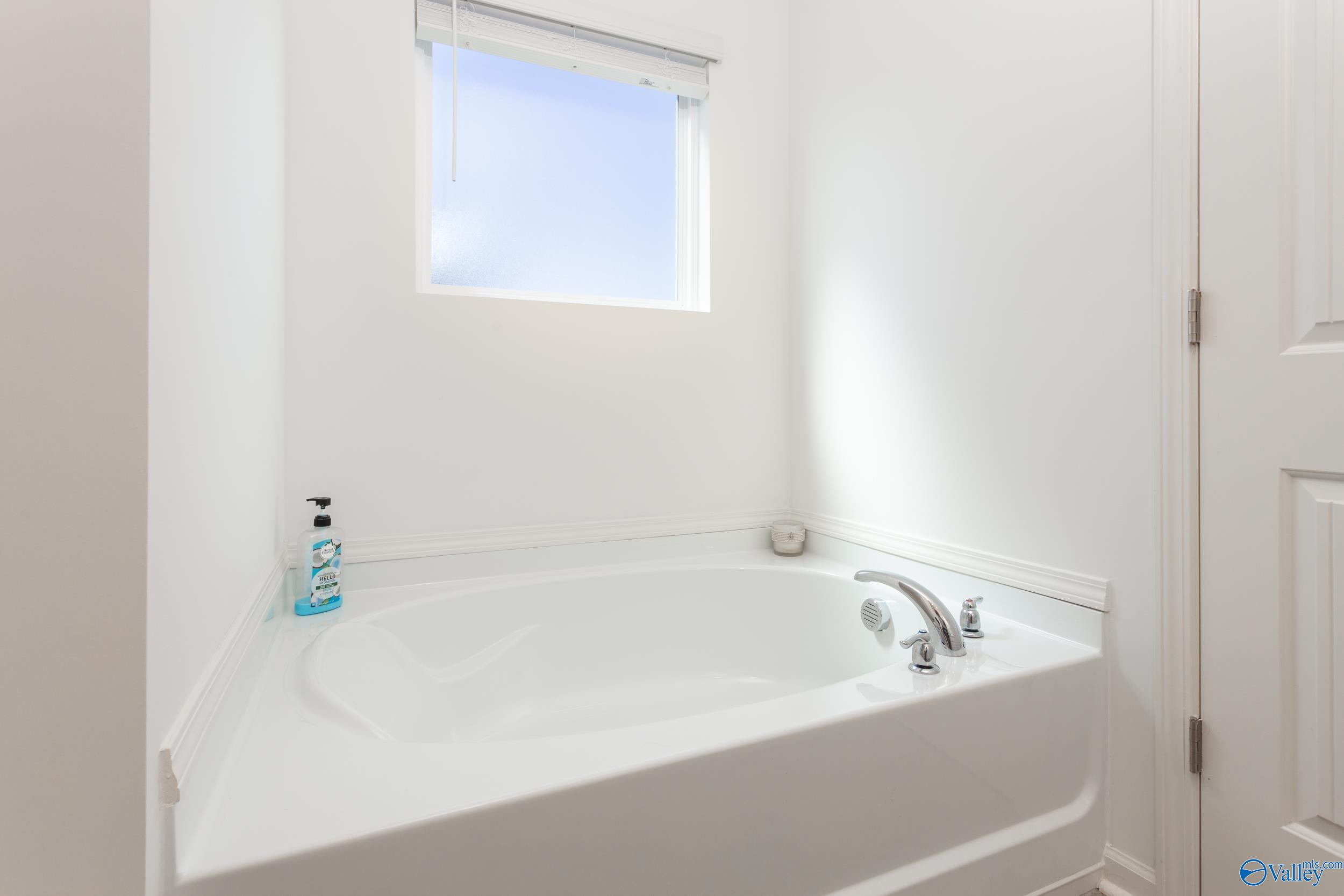 2255 Cypress Bend Circle