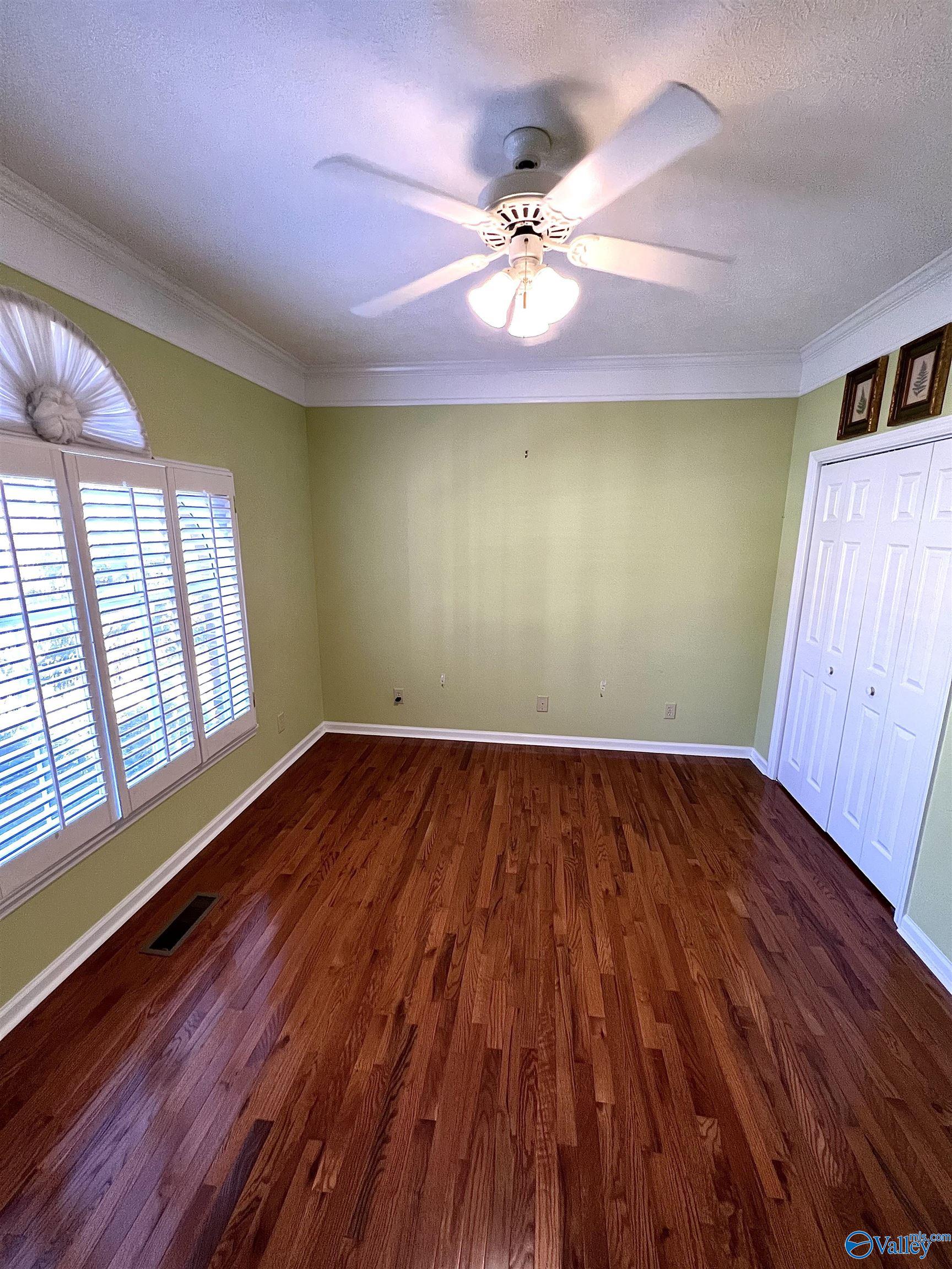 2605 Oak Village Drive